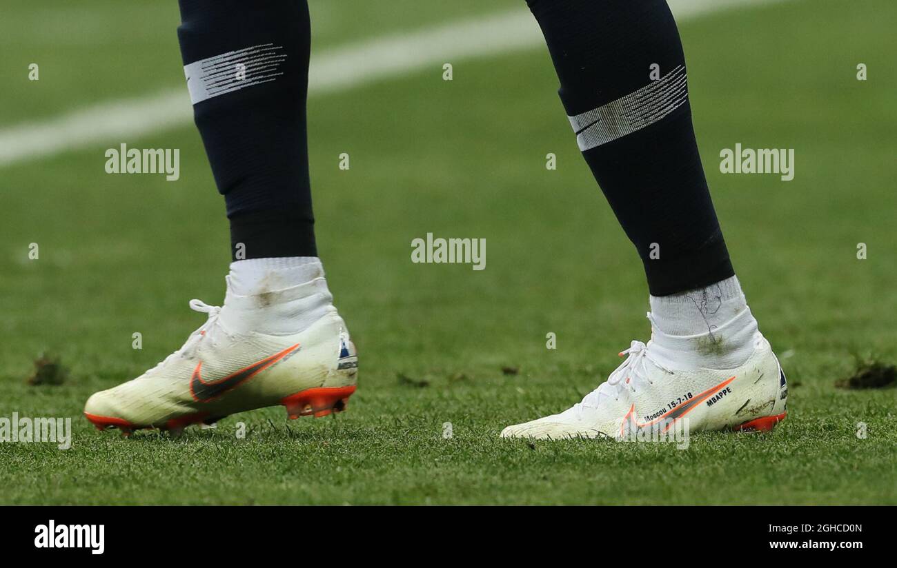 Las botas Kylan Mbappe de Francia durante la final de la Copa Mundial de la FIFA 2018 en el Luzhniki Stadium, Moscú. Foto fecha 15th de julio de 2018. El crédito