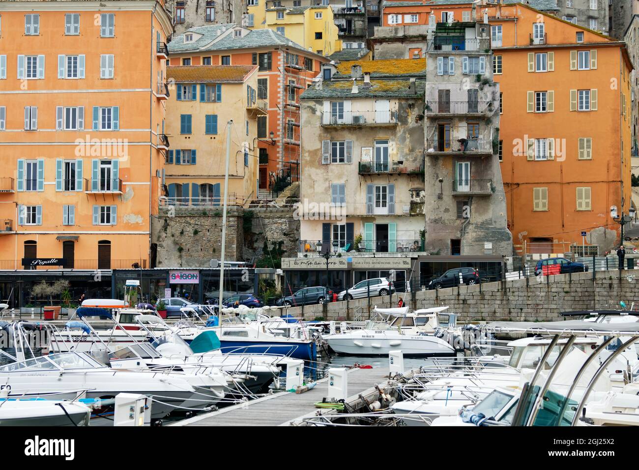 El antiguo puerto de Bastia, Córcega Foto de stock