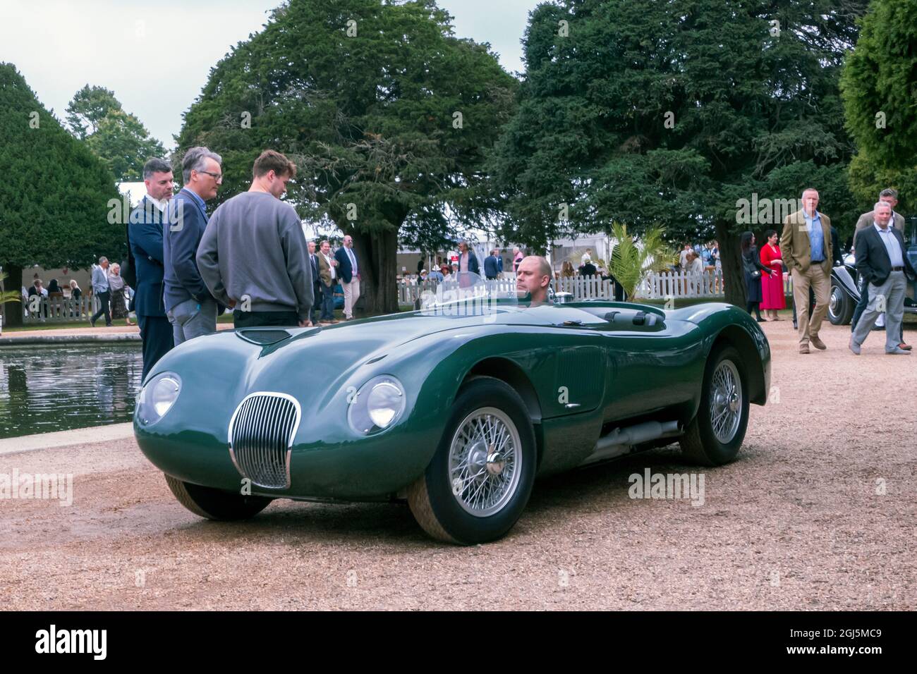 Jaguar Heritage C Type Continuación en el Hampton Court Palace Concours 2021 Londres Reino Unido Foto de stock