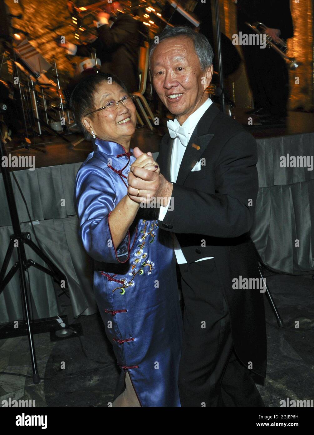 Charles Kao Fotos E Imagenes De Stock Alamy