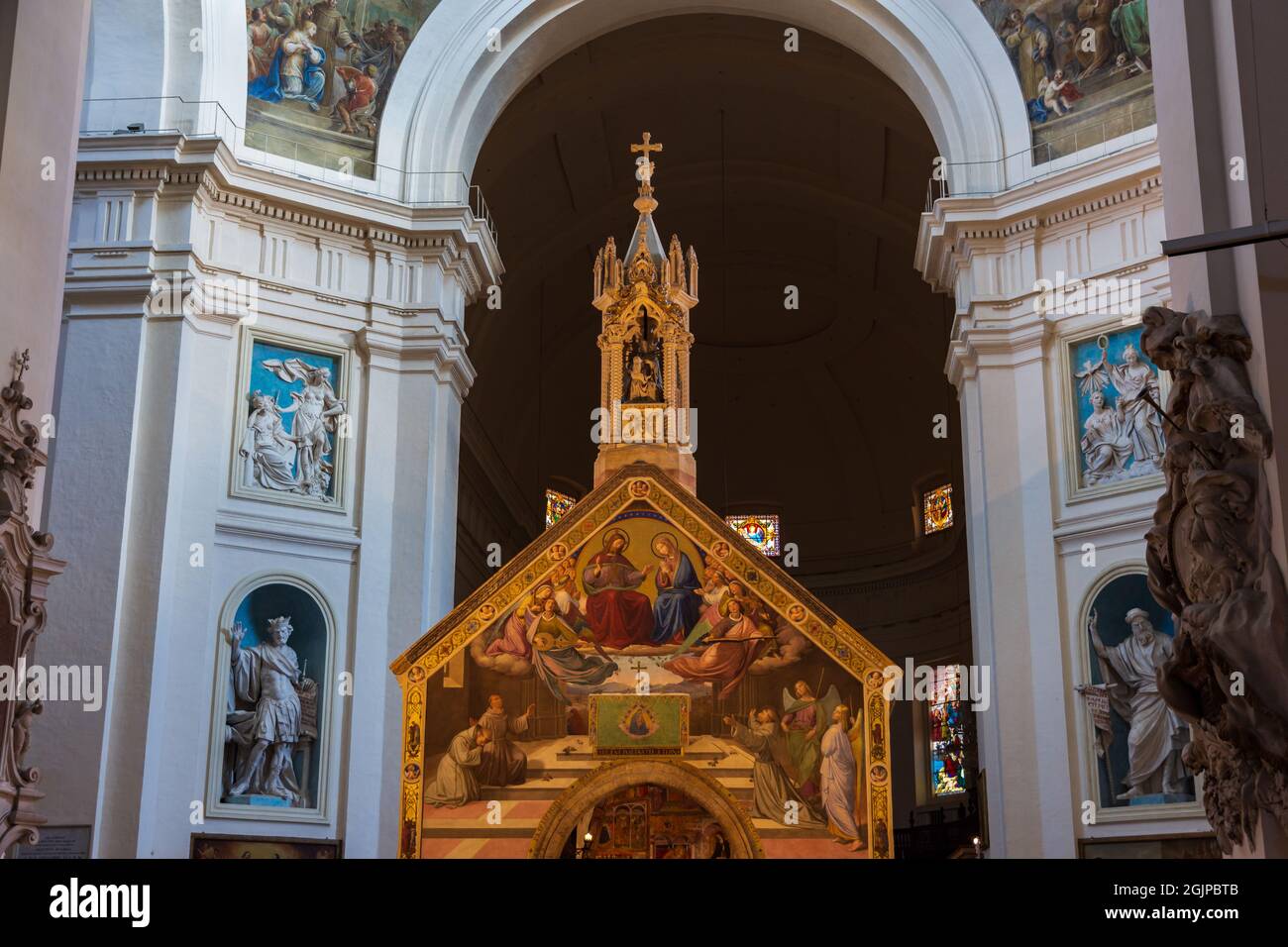 La basílica de Santa Maria degli Angeli es una iglesia de rito católico romano situada en Asís La basílica de Santa Maria degli Angeli es una iglesia de rito católico romano situada en Asís