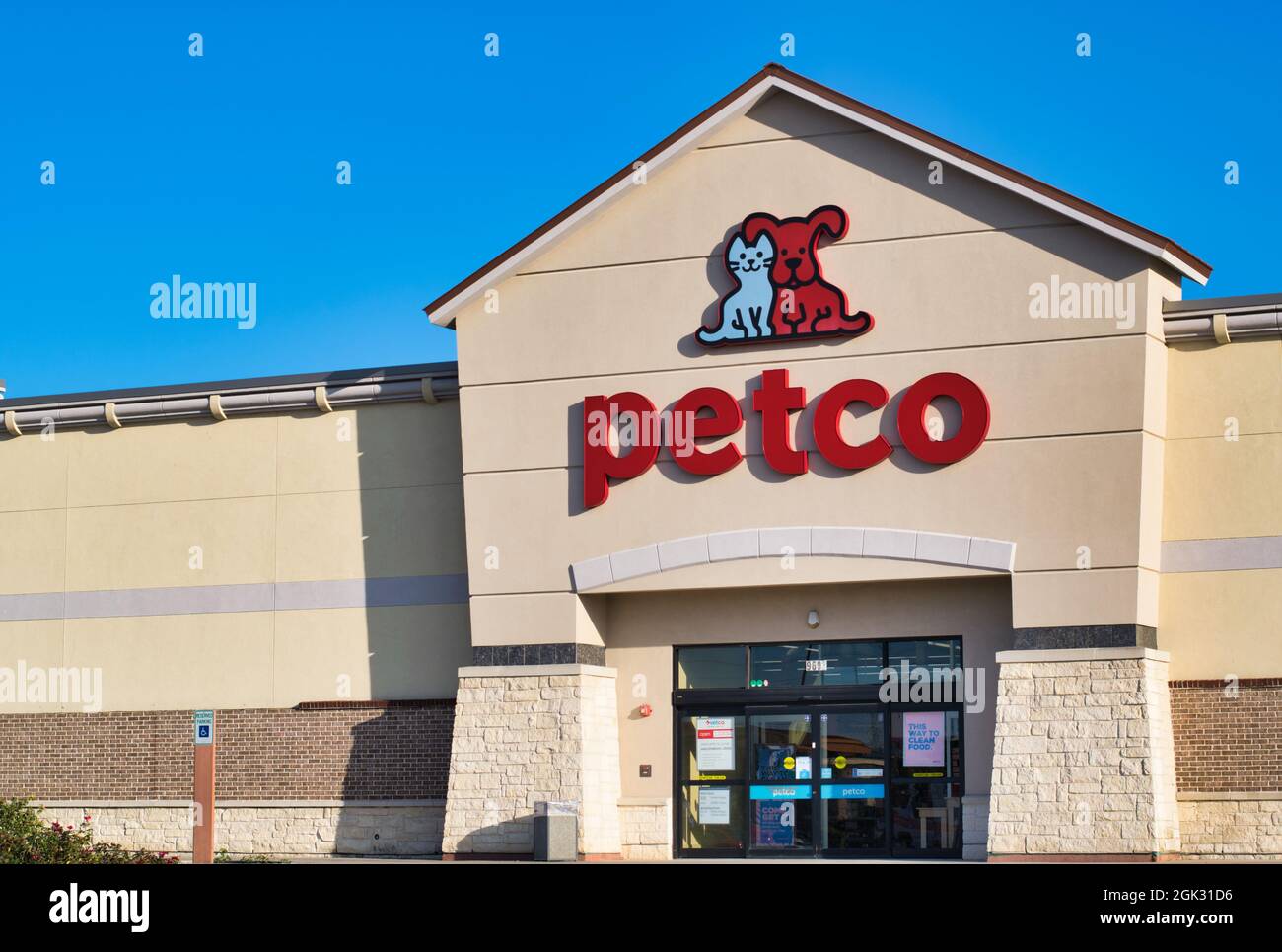 Entrada de petco fotografías e imágenes de alta resolución Alamy