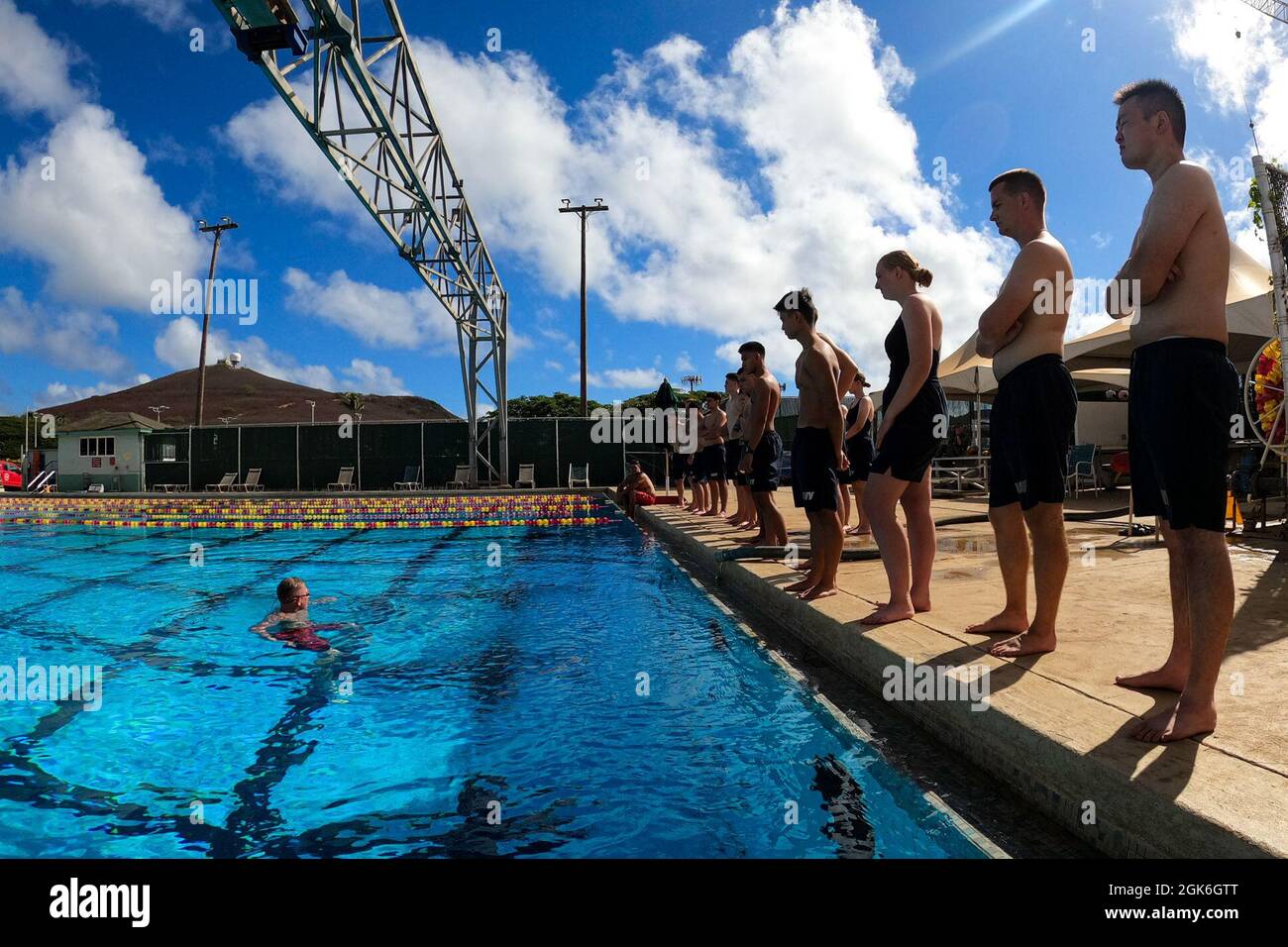 Instrucción de natación fotografías e imágenes de alta resolución - Página  3 - Alamy