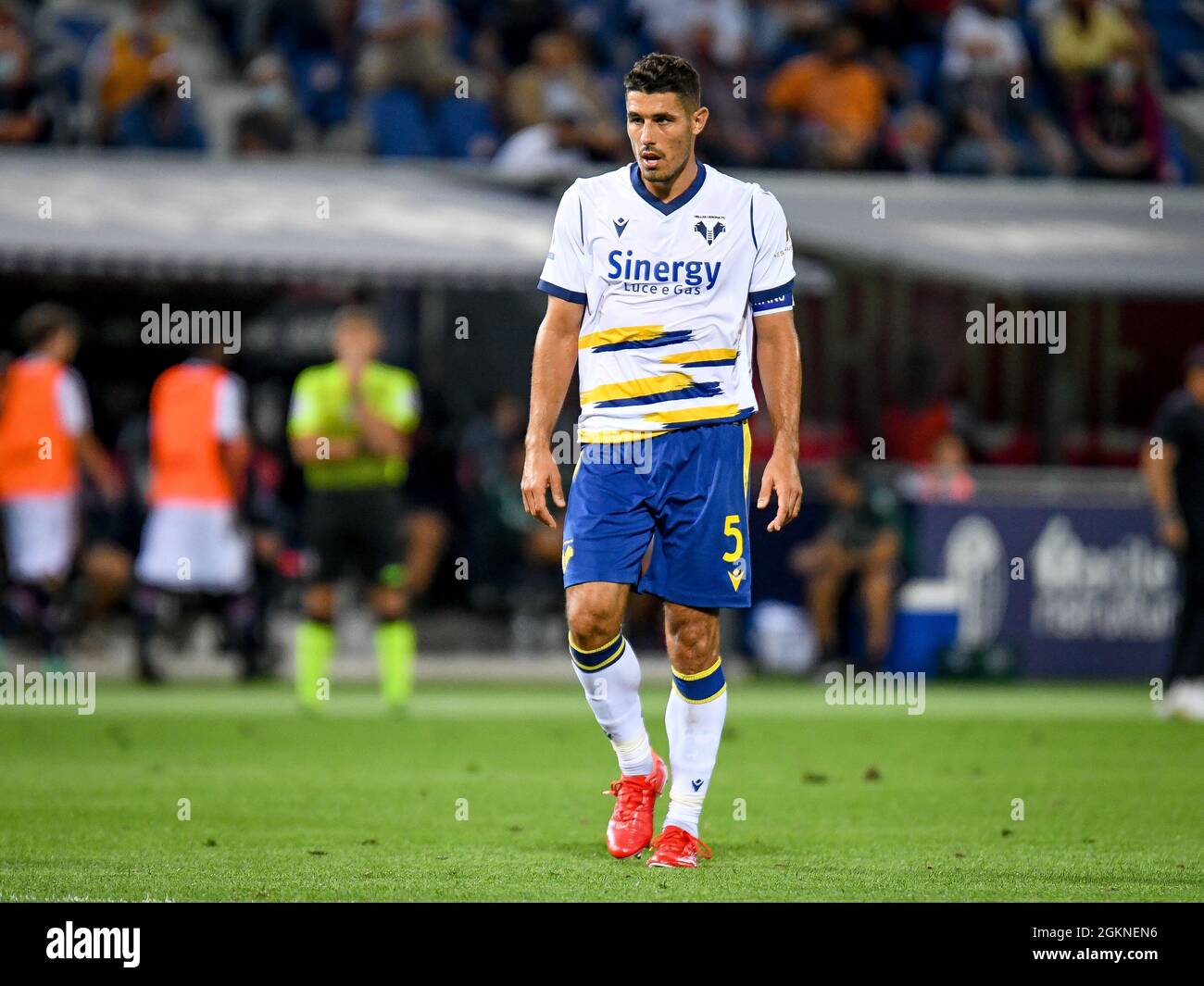 Bolonia, Italia. 13th de Sep de 2021. Davide Faraoni (Verona) retrato durante Bolonia FC vs Hellas Verona FC, fútbol italiano Serie A partido en Bolonia, Italia, septiembre de 13 2021 Crédito: Agencia Independiente de Fotografía / Alamy Live News Foto de stock