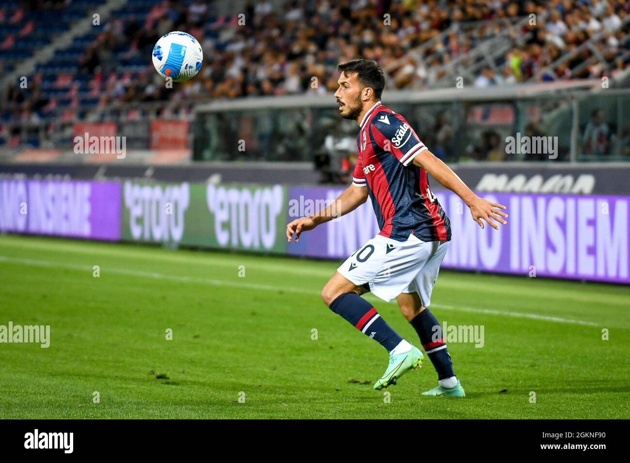 Bolonia, Italia. 13th de Sep de 2021. Nicola Sansone (Bolonia) retrato en acción durante Bolonia FC vs Hellas Verona FC, fútbol italiano Serie A partido en Bolonia, Italia, septiembre de 13 2021 Crédito: Agencia de fotos independiente / Alamy Live News Foto de stock
