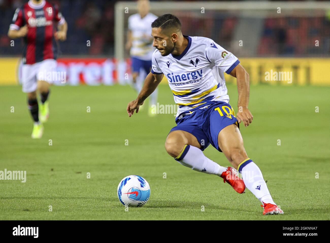Bolonia, Italia. 13th de Sep de 2021. Gianluca Caprari -Hellas Verona durante Bolonia FC vs Hellas Verona FC, fútbol italiano Serie A partido en Bolonia, Italia, septiembre de 13 2021 Crédito: Agencia de Fotografía Independiente/Alamy Live News Foto de stock