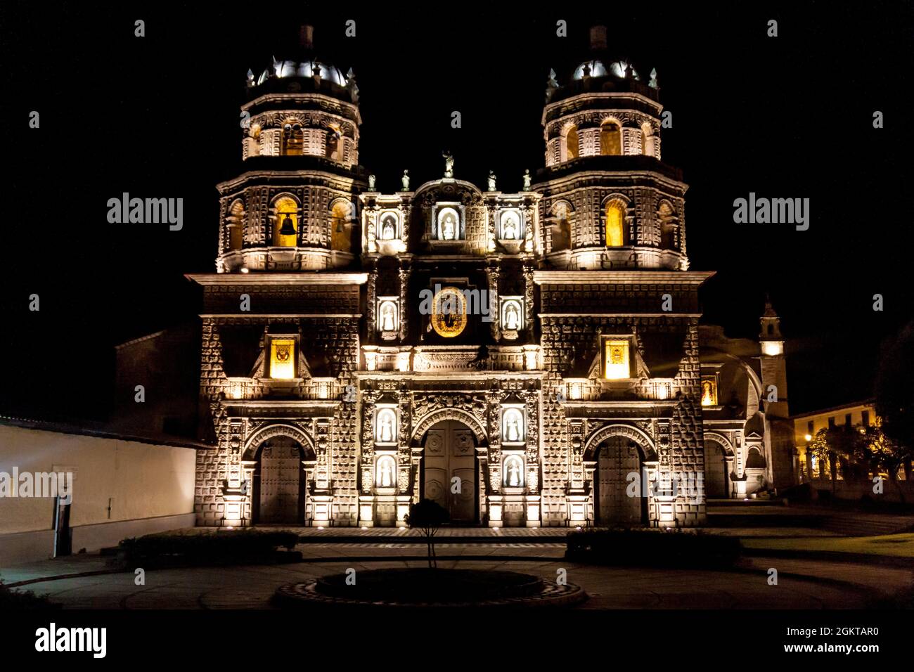 Noche en cajamarca fotografías e imágenes de alta resolución - Alamy