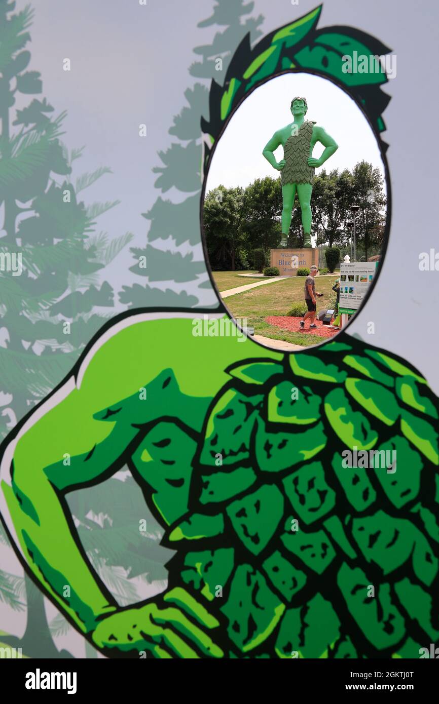 Jolly Green Giant estatua a través de la bodega de la tabla de fotos de