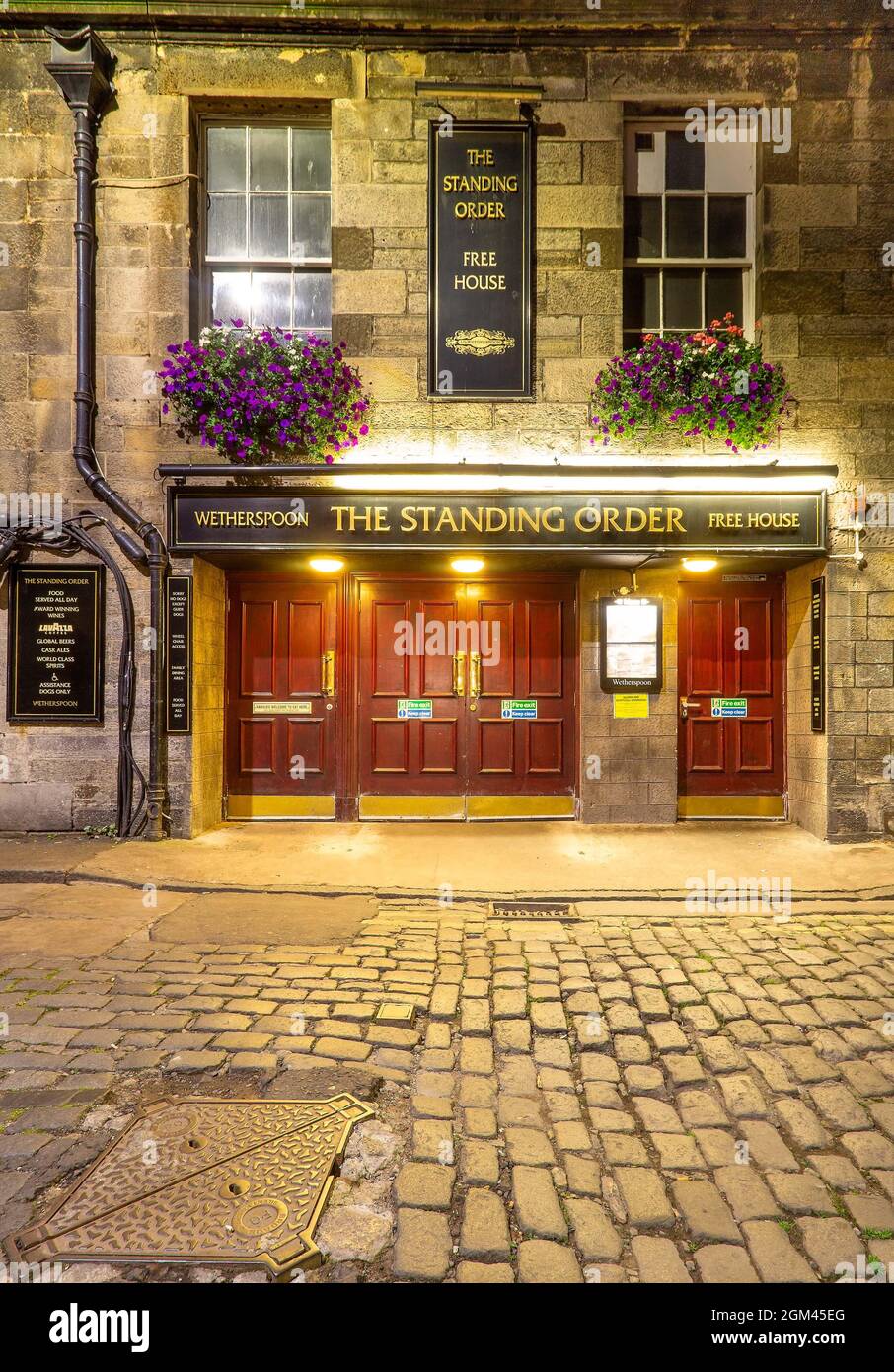 Bar y restaurante Stand Order, Rose Street Entrance, Edimburgo, Escocia, Reino Unido Foto de stock