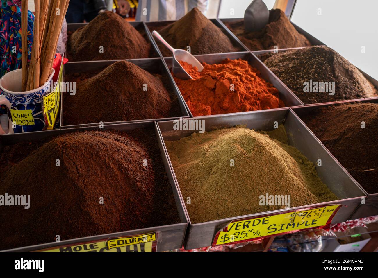 Ingredientes tradicionales de salsa de mole Foto de stock