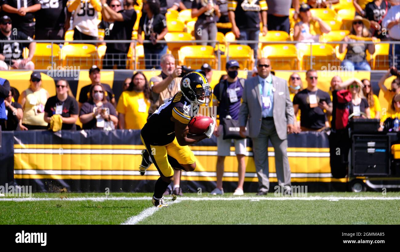 Pittsburgh, PA, USA. 2nd Dec, 2020. Ray-Ray McCloud #14 during the  Pittsburgh Steelers vs Baltimore Ravens game at Heinz Field in Pittsburgh,  PA. Jason Pohuski/CSM/Alamy Live News Credit: Cal Sport Media/Alamy Live