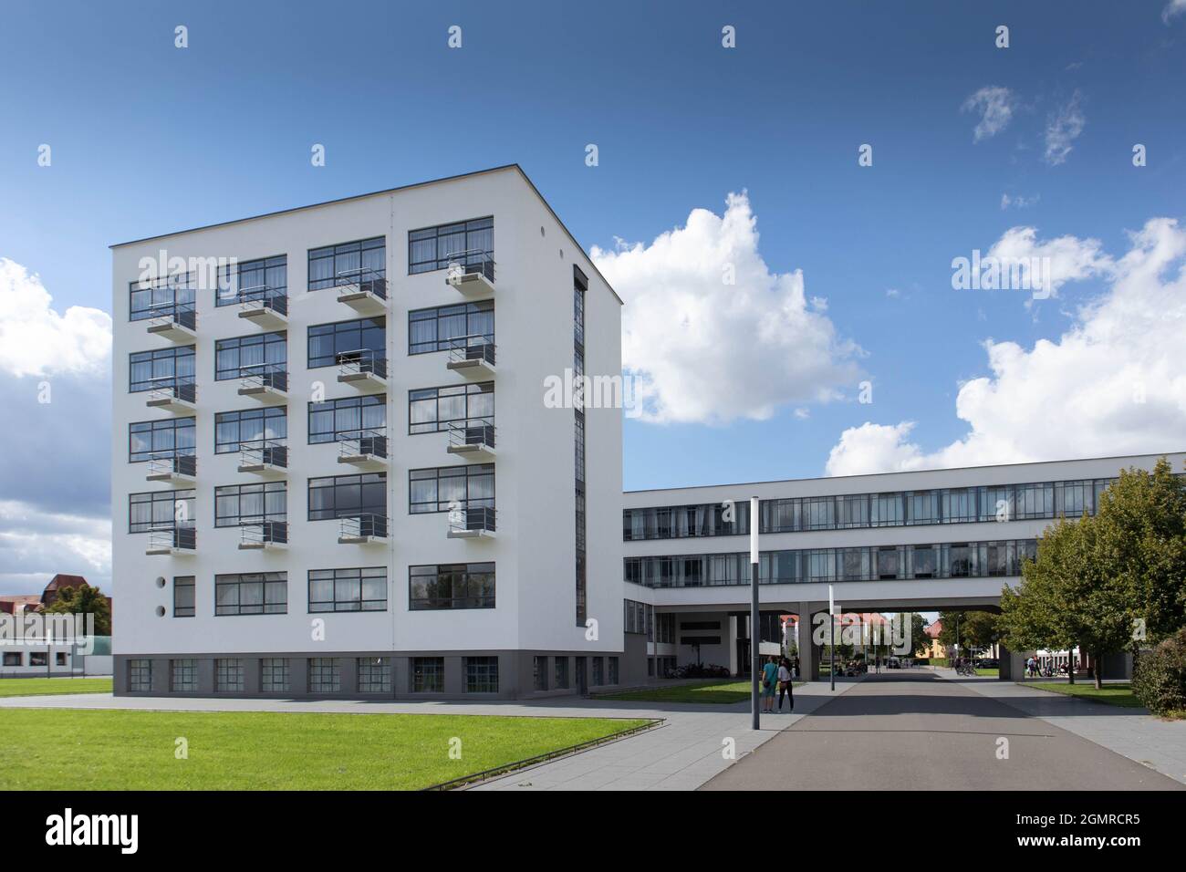 Gobernador Apariencia Nueva llegada Bauhaus, Primera Escuela de Diseño Industrial. Dessau, Alemania.  Fotografías de alta calidad Fotografía de stock - Alamy