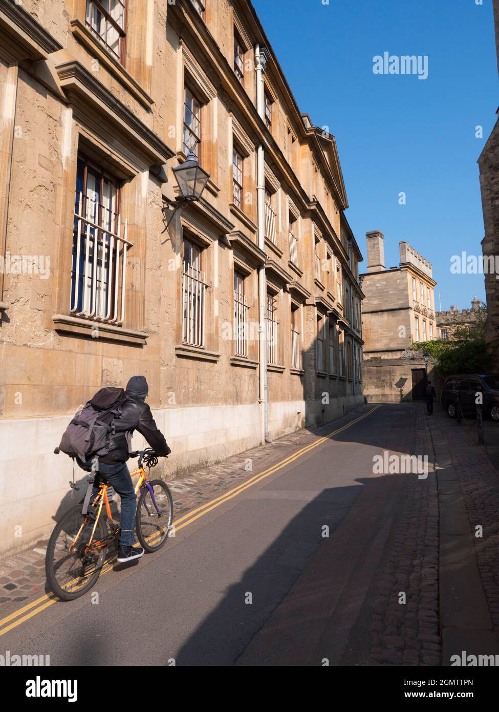 Oxford, Inglaterra - 29 de marzo de 2019 La histórica ciudad de Oxford tiene muchos lugares de interés, lugares de interés y universidades para ver. Pero igual de interesante Foto de stock