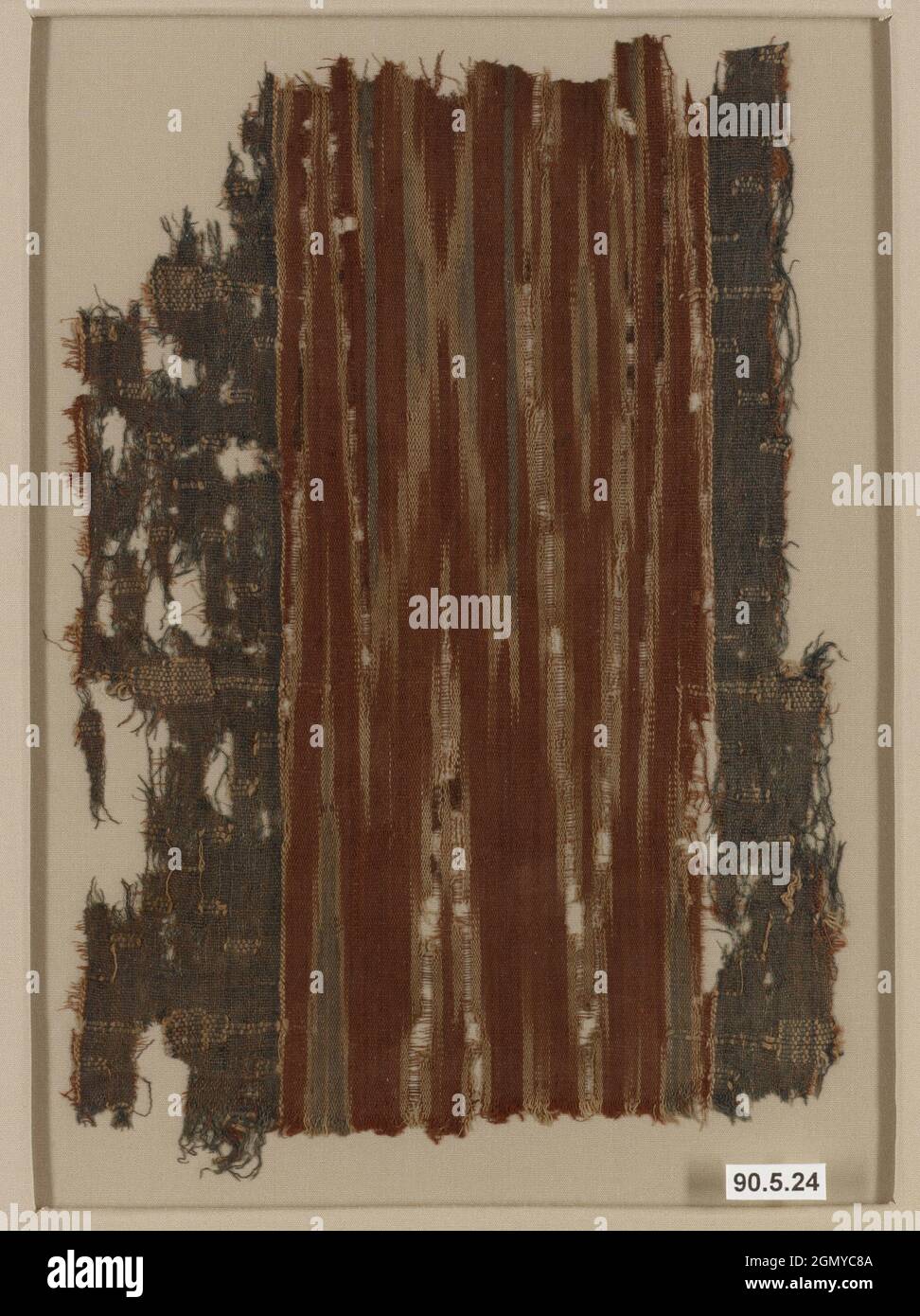 Fragmento Textil Ikat. Nombre del objeto: Fragmento; Fecha: Siglo 9th-10th; Geografía: Atribuida a Yemen; Medio: Algodón; Resist dyed (ikat), llano Foto de stock