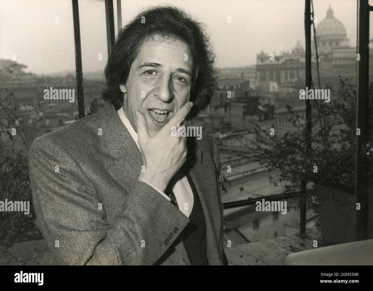 Cantante y escritor italiano Giorgio Gaber, 1970s Foto de stock