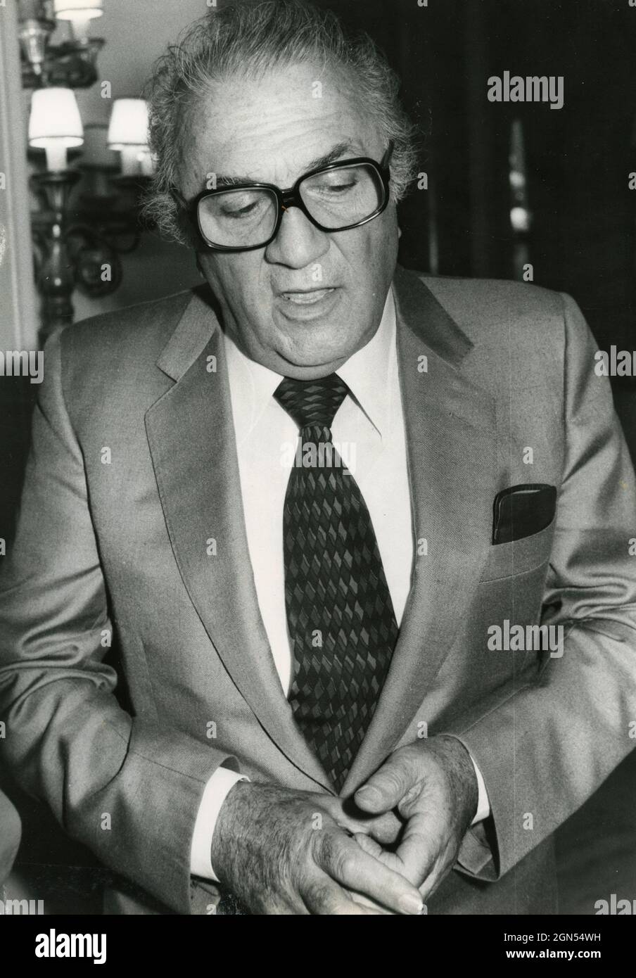 Federico Fellini, director de cine italiano, 1980s Foto de stock