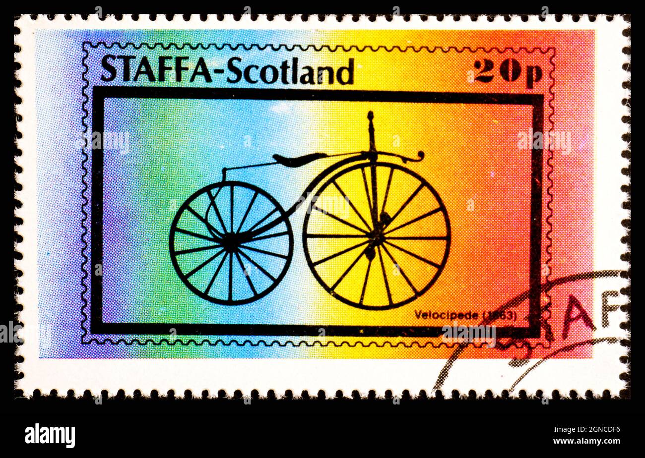 STAFFA, ESCOCIA - ALREDEDOR de 1978: Un sello impreso en Escocia muestra Velocipede 1863 Foto de stock