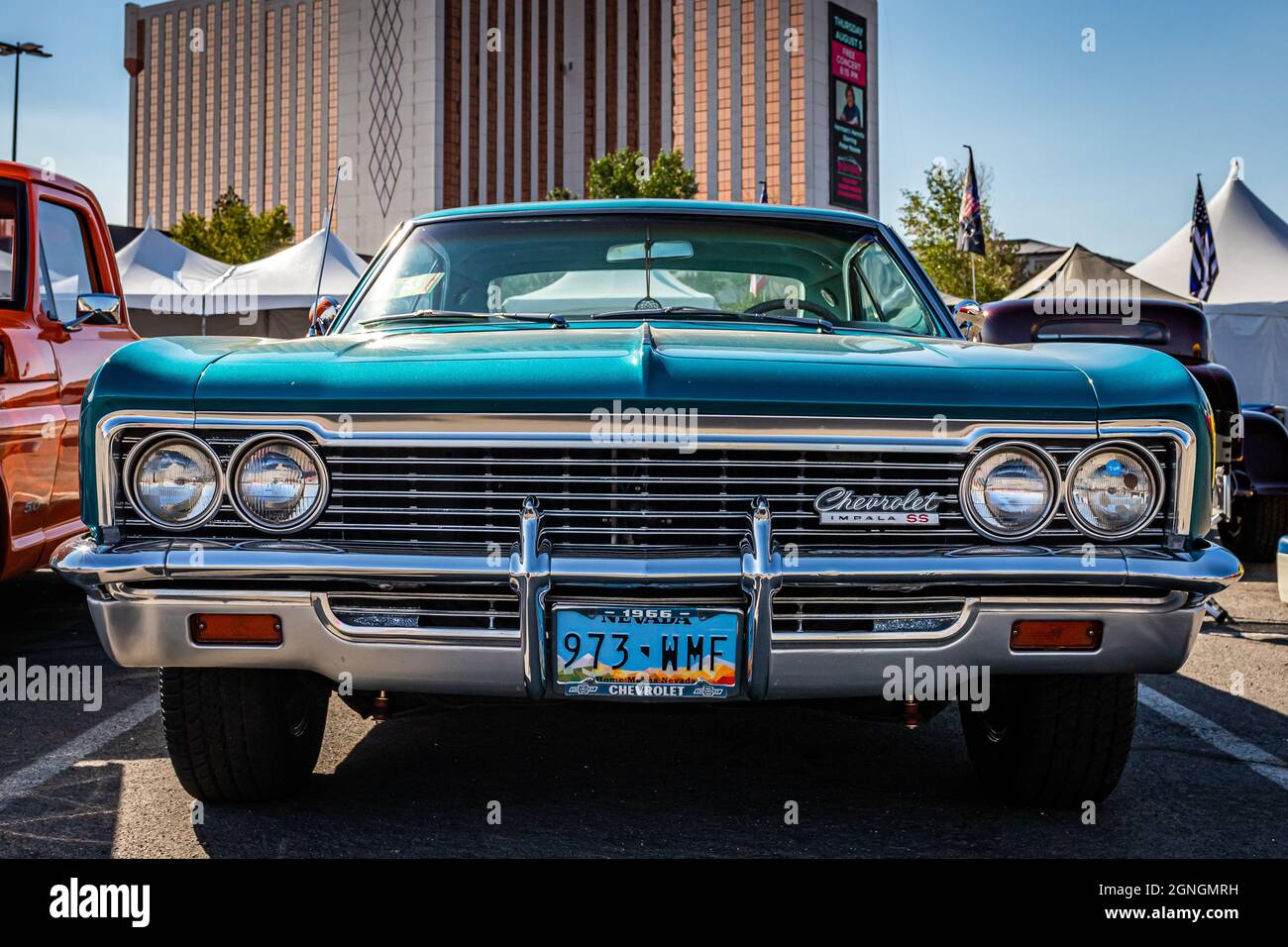 Reno, NV - 4 de agosto de 2021: 1966 Chevrolet Impala SS Sport Coupe en un  show de coches local Fotografía de stock - Alamy