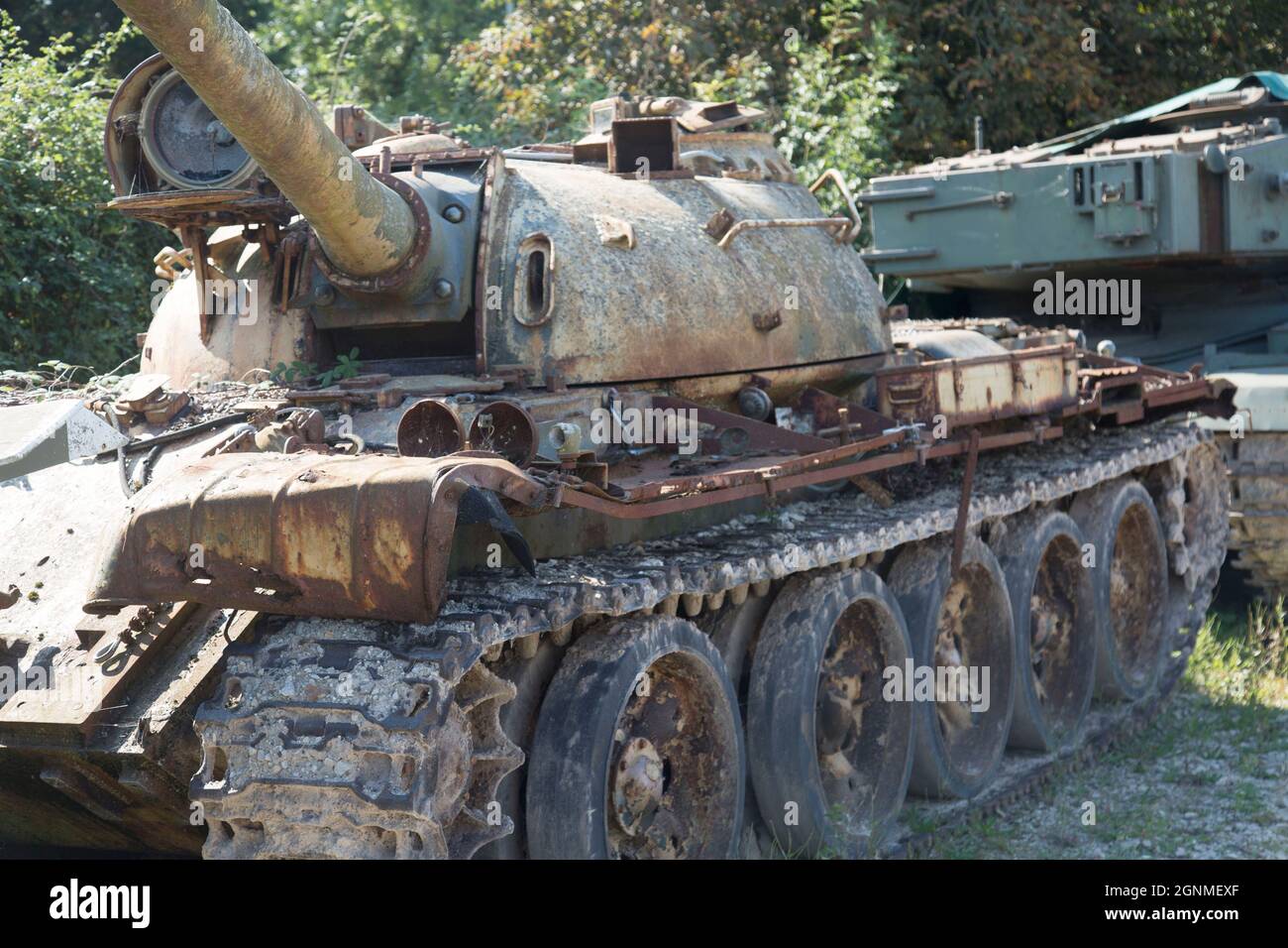 Oxidando T55 tanques rusos de batalla principal, Bovington Tank Museum, Dorset, Reino Unido Foto de stock