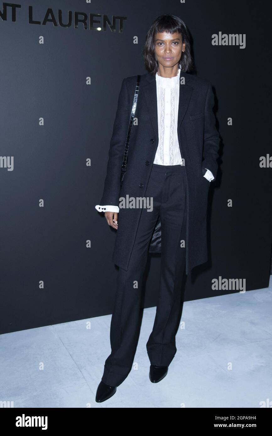 Liya Kebede asiste a la exposición de la Semana de la Moda de París en  París, Francia, el 28 de septiembre de 2021, de la ropa de mujer de Saint  Laurent en