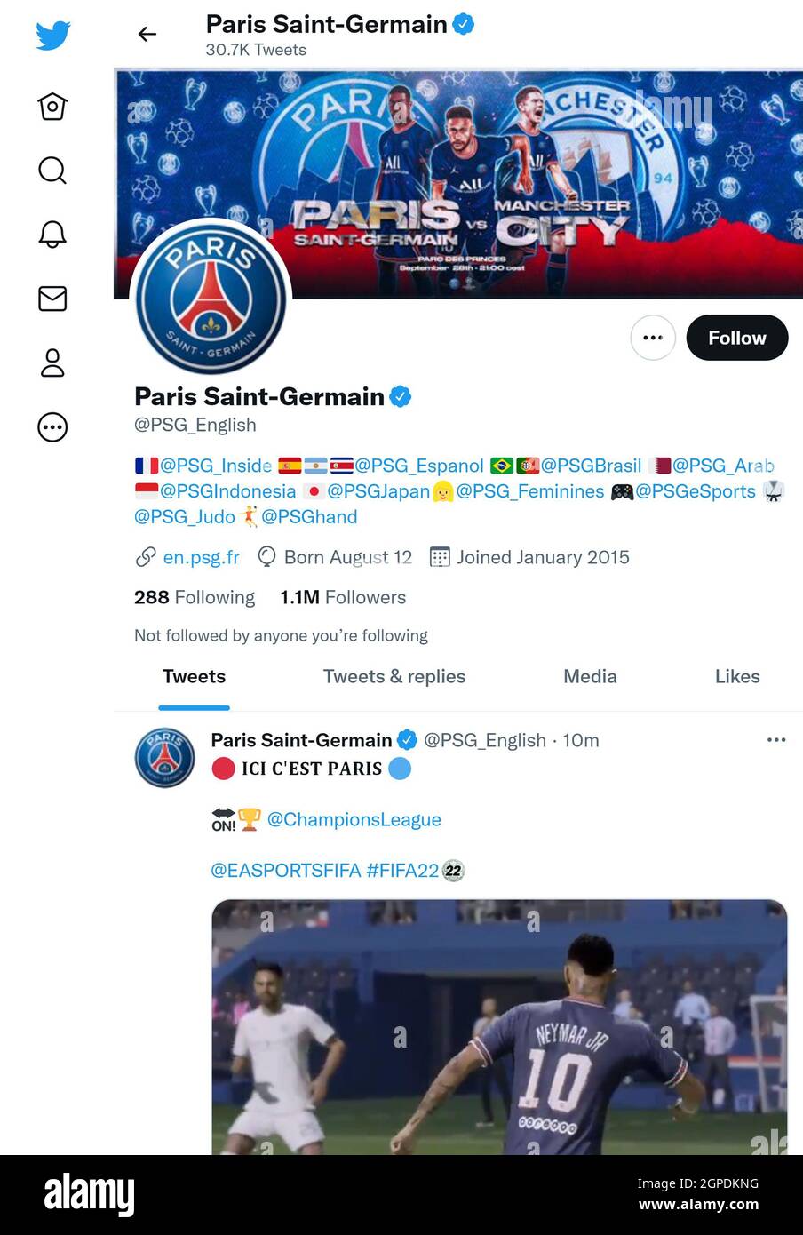 Página de Twitter (septiembre de 2021) del club de fútbol Saint-Germnain de París Foto de stock
