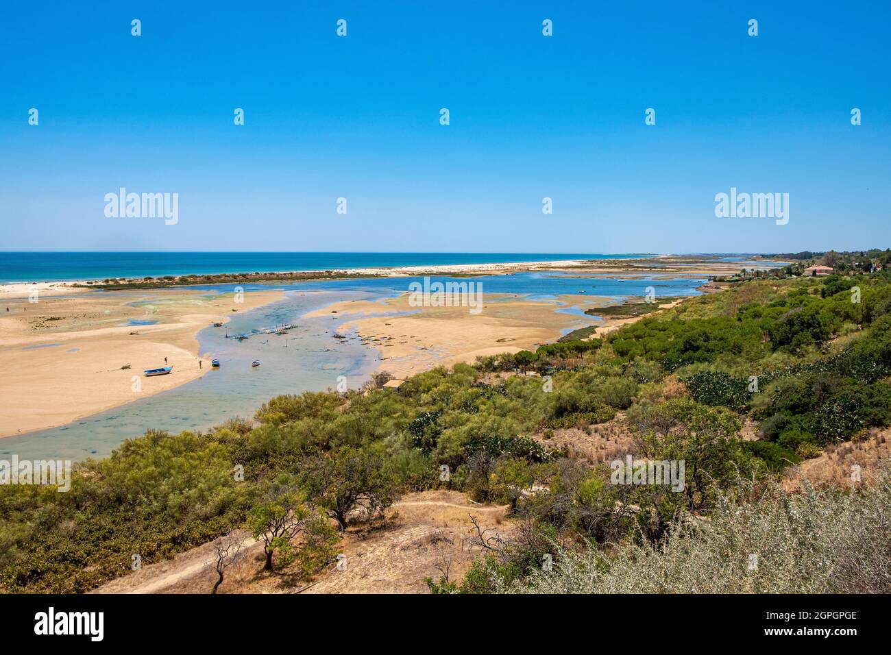 Portugal, Algarve, Tavira, parque natural de Ria Formosa, playa de Cacela Velha Foto de stock