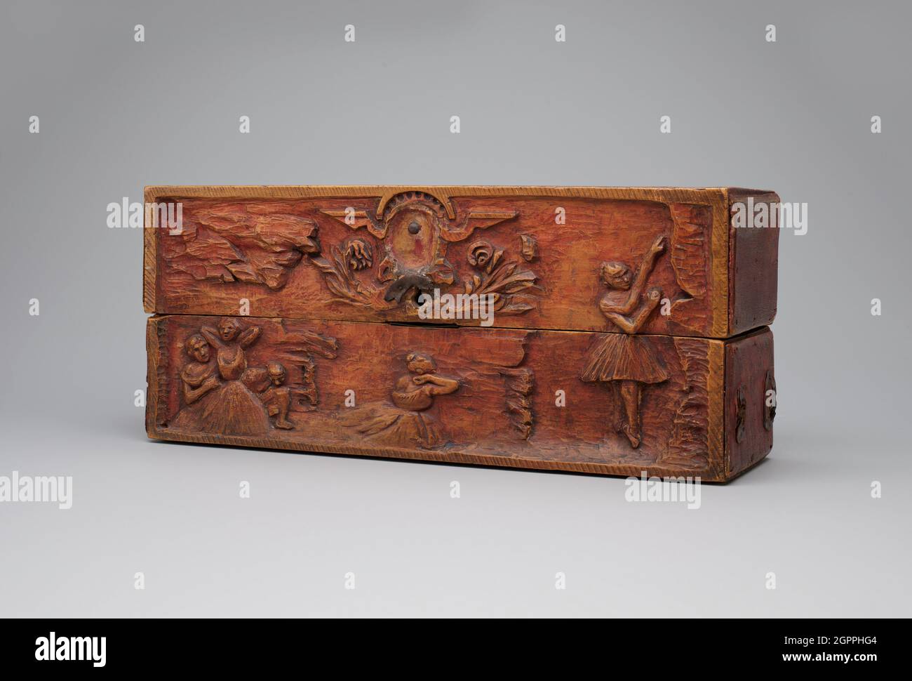 Caja de madera decorada, 1884. Foto de stock