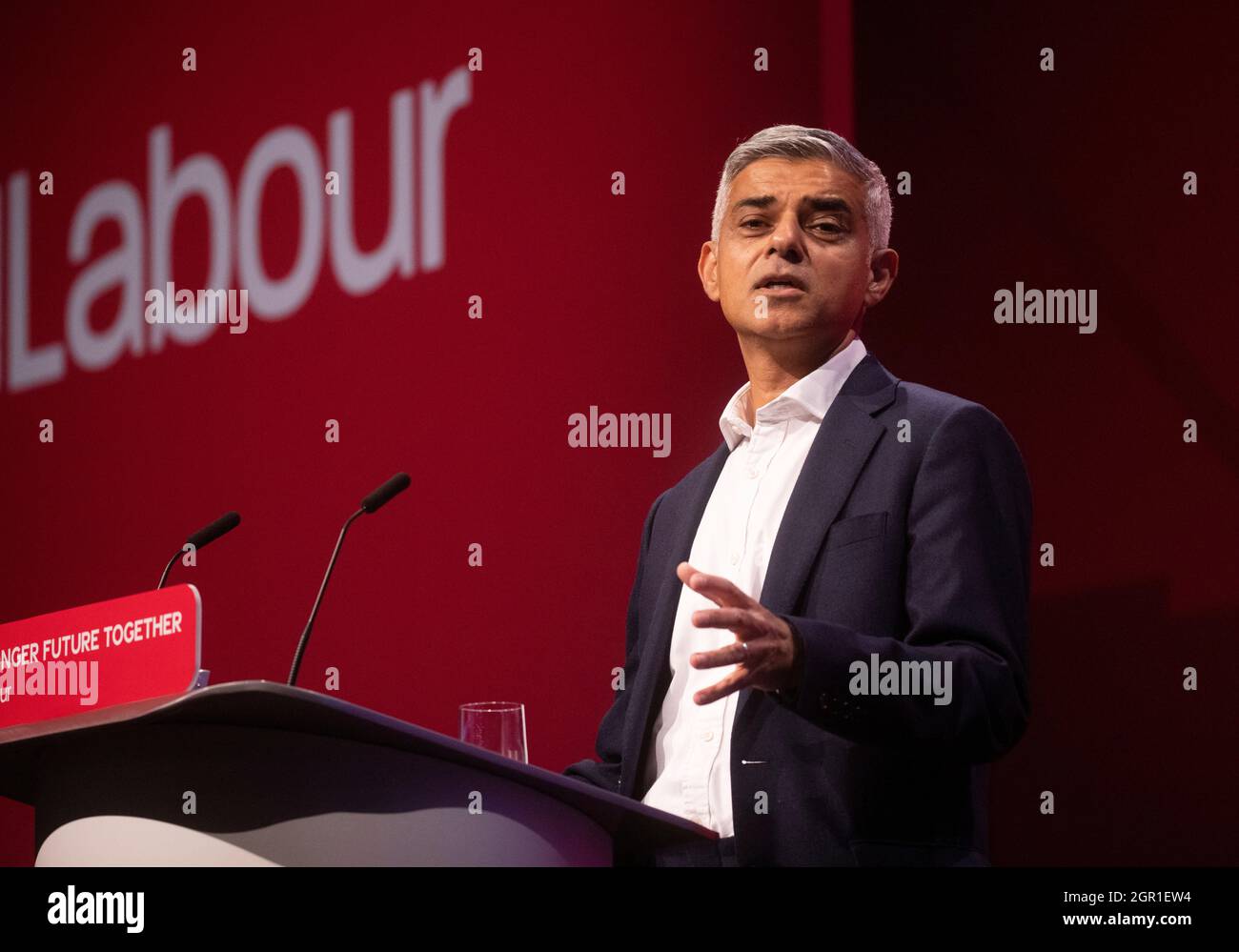 El Alcalde de Londres, Sadiq Khan, pronunció su discurso principal en la Conferencia del Partido Laborista en Brighton Foto de stock
