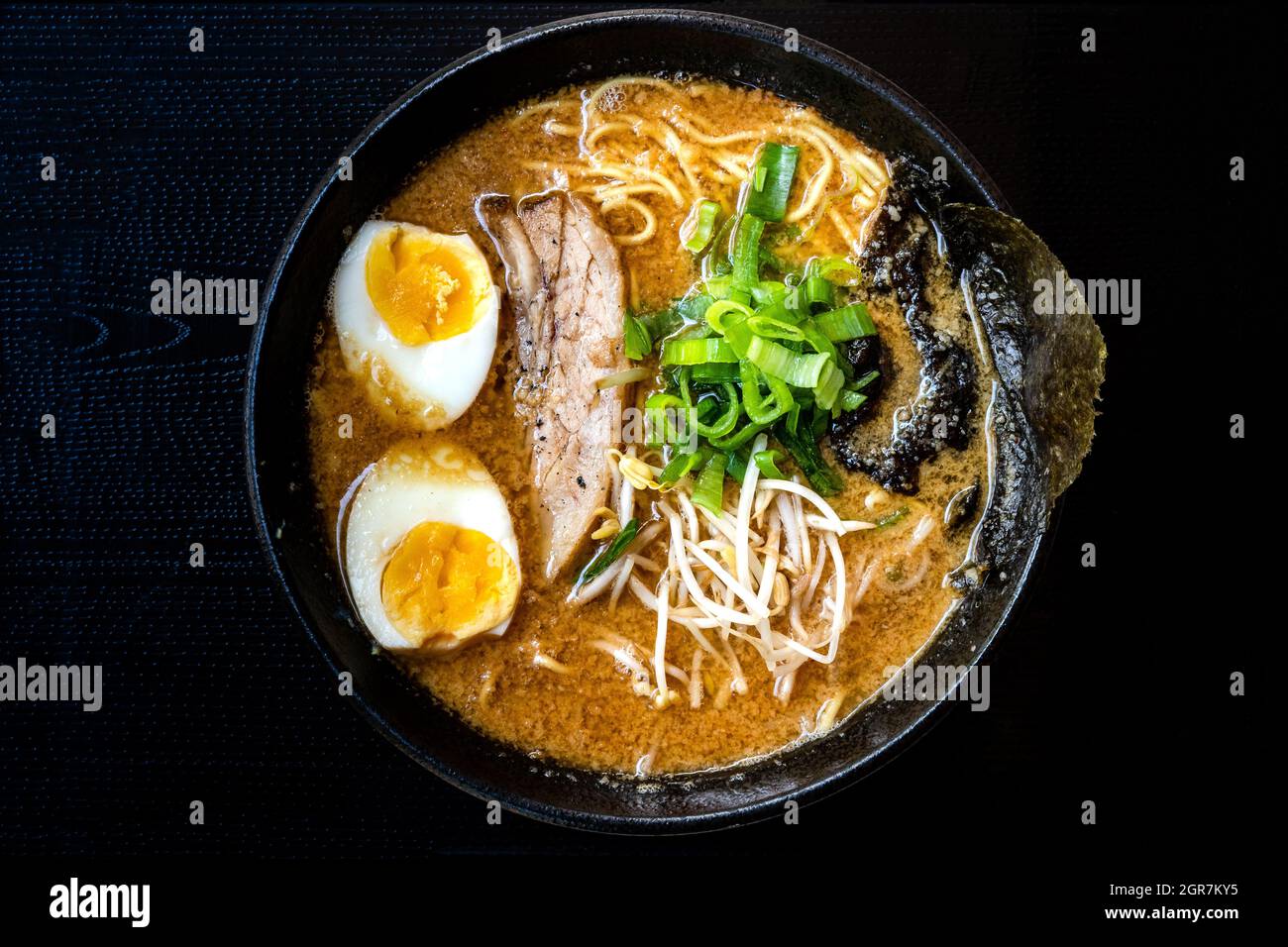 Un tazón de agua de boca Ramen japonés para una sola porción Fotografía de  stock - Alamy