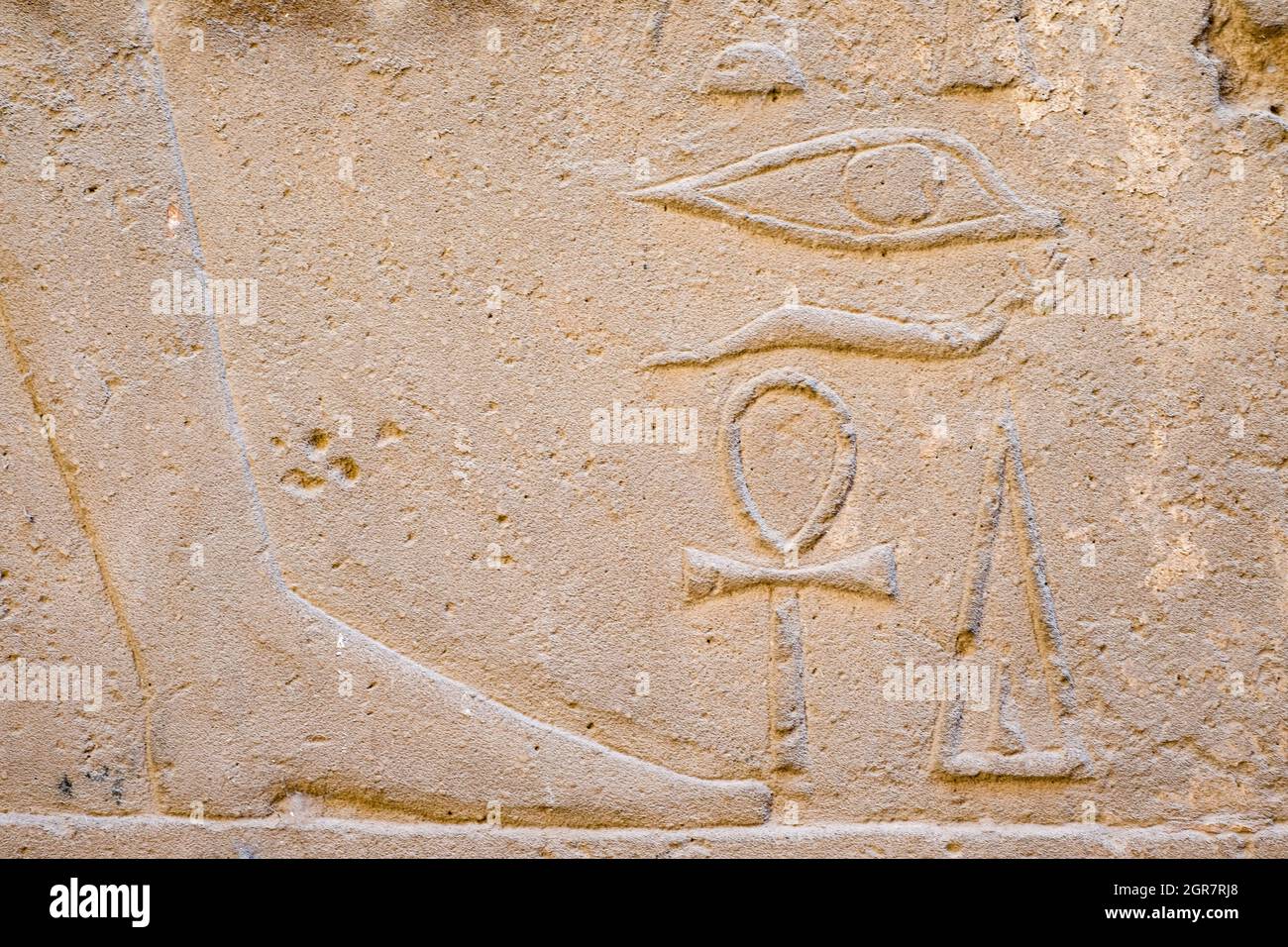 Ancient egyptian wood carving fotografías e imágenes de alta resolución Alamy