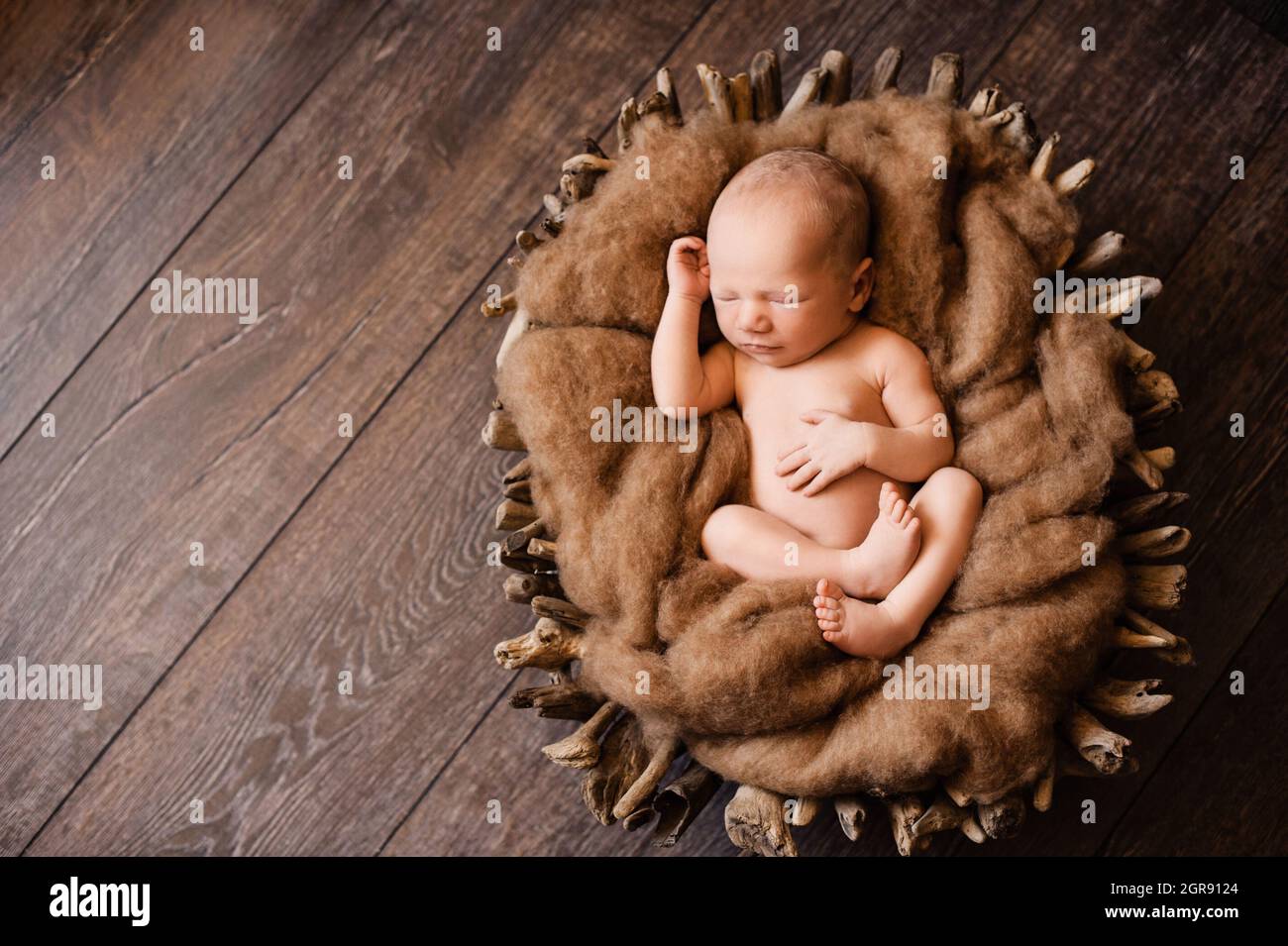 Escultura Bebe Durmiendo Fotos E Imagenes De Stock Alamy