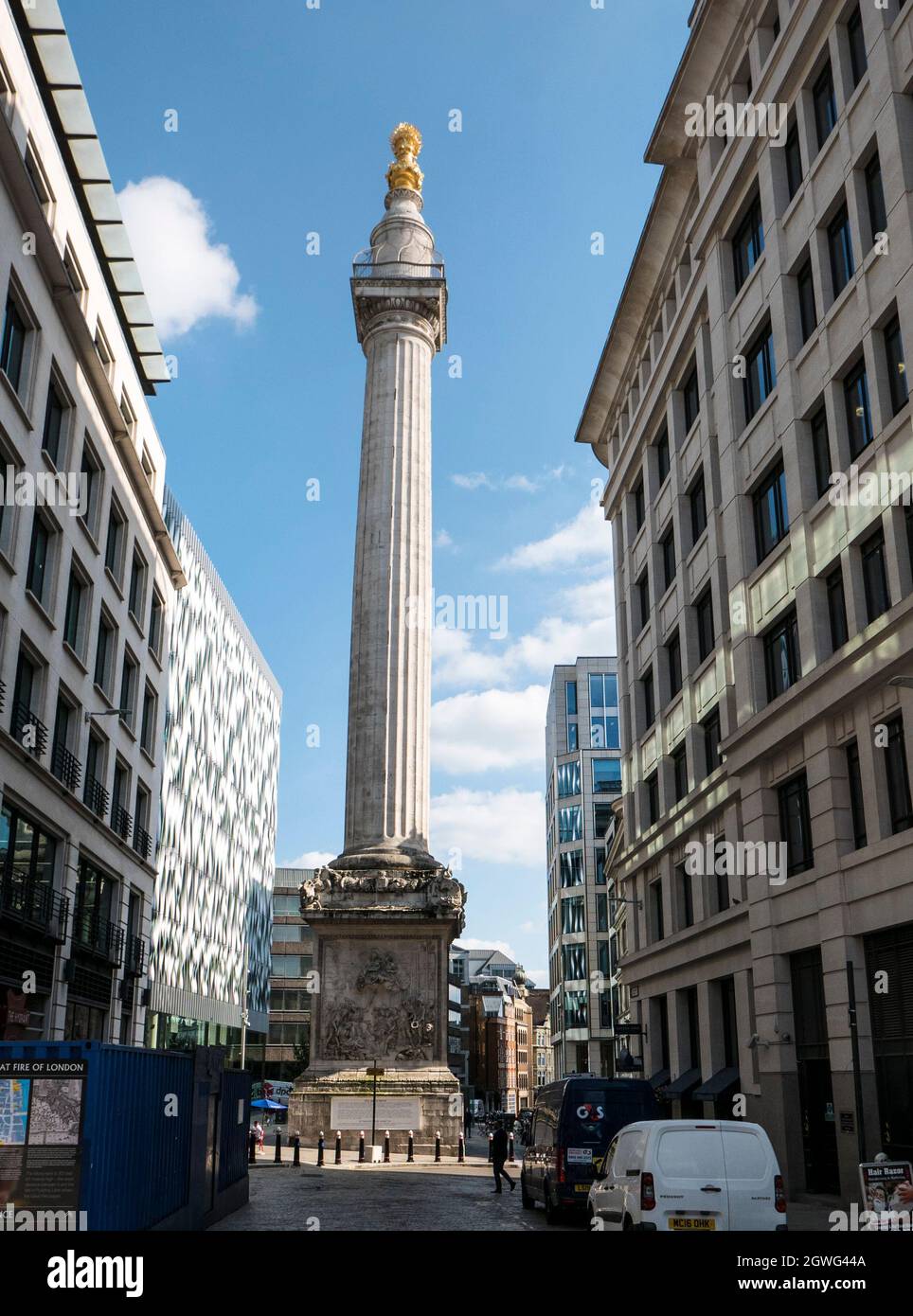 El Monumento en la Ciudad de Londres Foto de stock