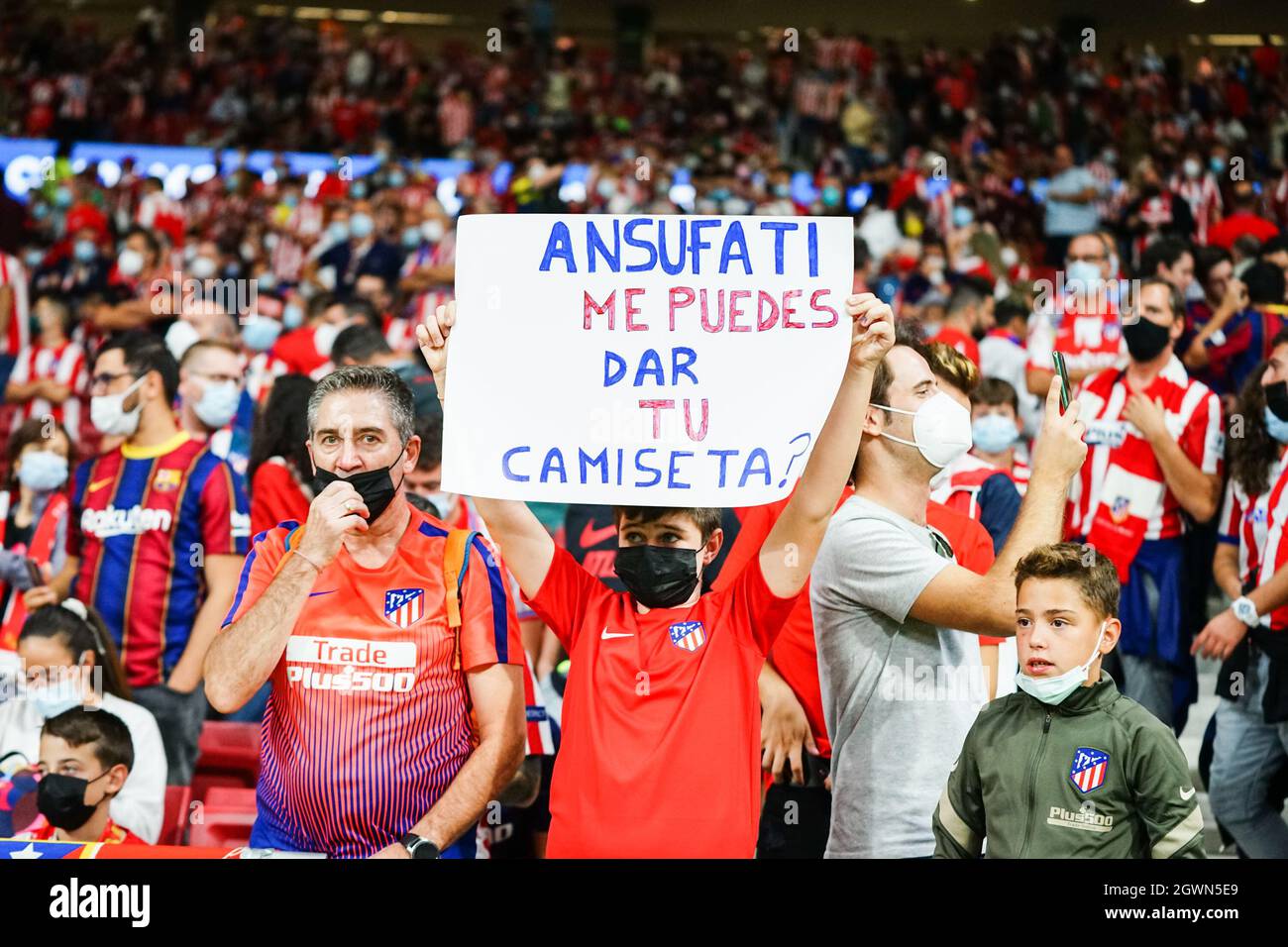 Los aficionados al Atlético de Madrid se verán durante el partido La Santander entre el de Madrid y FC Barcelona el estadio Wanda Metropolitano de Madrid. Fue el