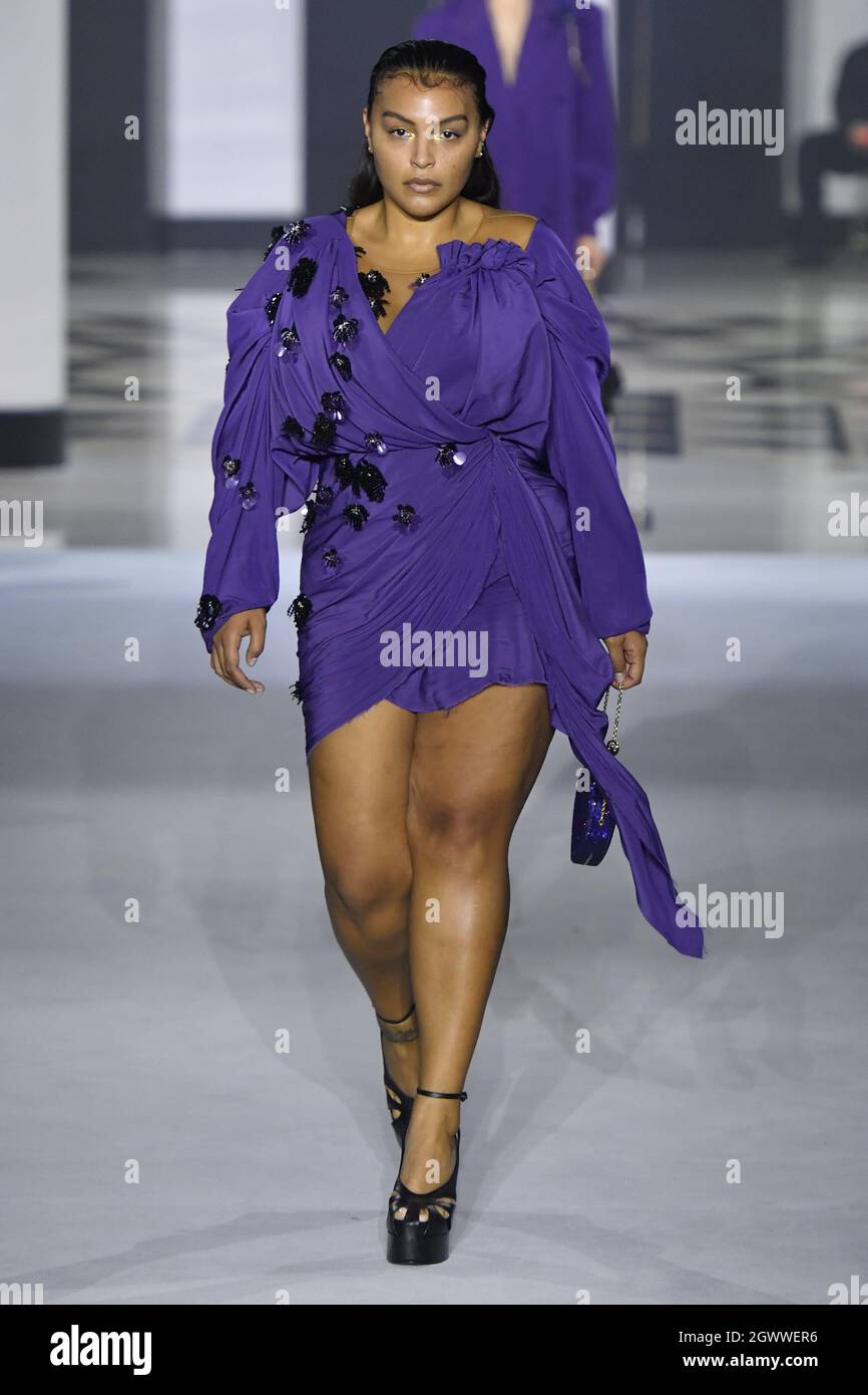 modelo-paloma-elsesser-en-la-pista-de-at