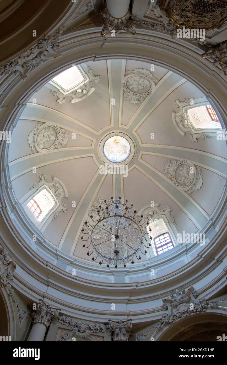 Iglesia de 'Nuestra Señora de los Dolores, Santuario de Santa María Goretti, Corinaldo pueblo, Marche, Italia, Europa Fotografía de stock - Alamy Iglesia de 'Nuestra Señora de los Dolores, Santuario de Santa María Goretti, Corinaldo pueblo, Marche, Italia, Europa Fotografía de stock - Alamy
