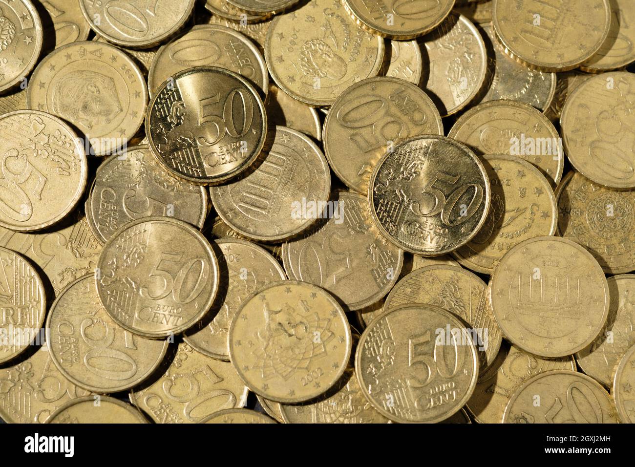 Monedas de cincuenta céntimos de euro fotografías e imágenes de alta  resolución - Alamy