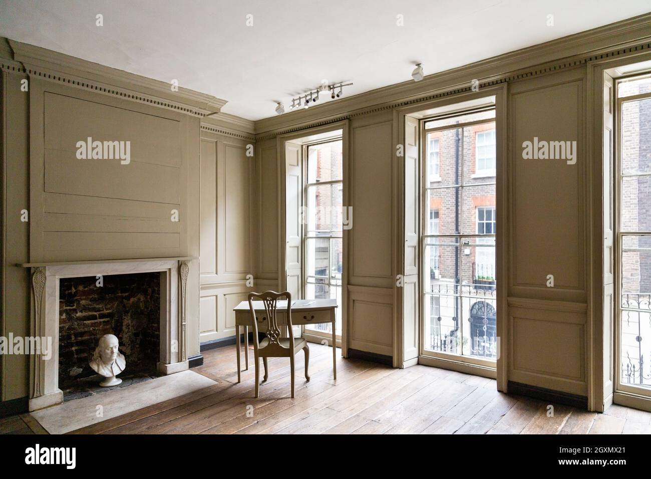 Interior de Franklin’s Parlor en Benjamin Franklin House, Londres, Reino Unido Foto de stock