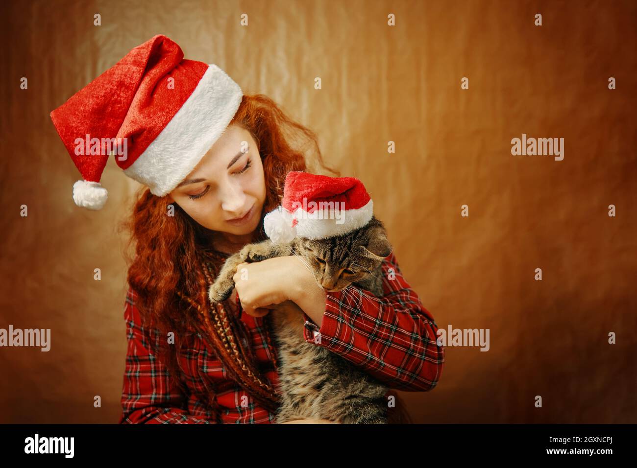 Gatito santa fotografías e imágenes de alta resolución - Página 6 - Alamy