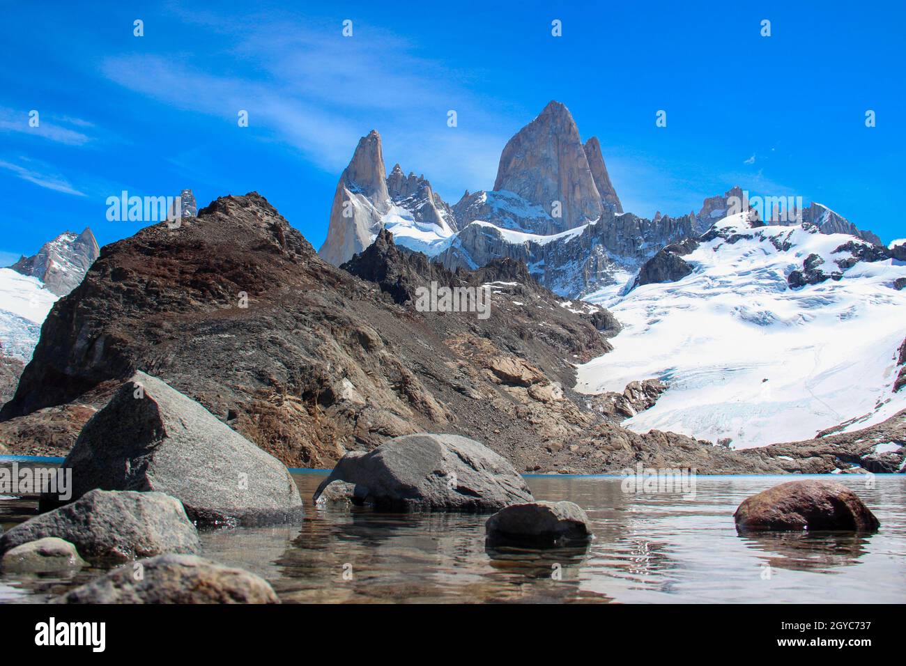 Monte Fitz Roy, Parque Nacional Los Glaciares, El Chalten, Provincia de Santa Cruz, Patagonia, Argentina, América del Sur Foto de stock