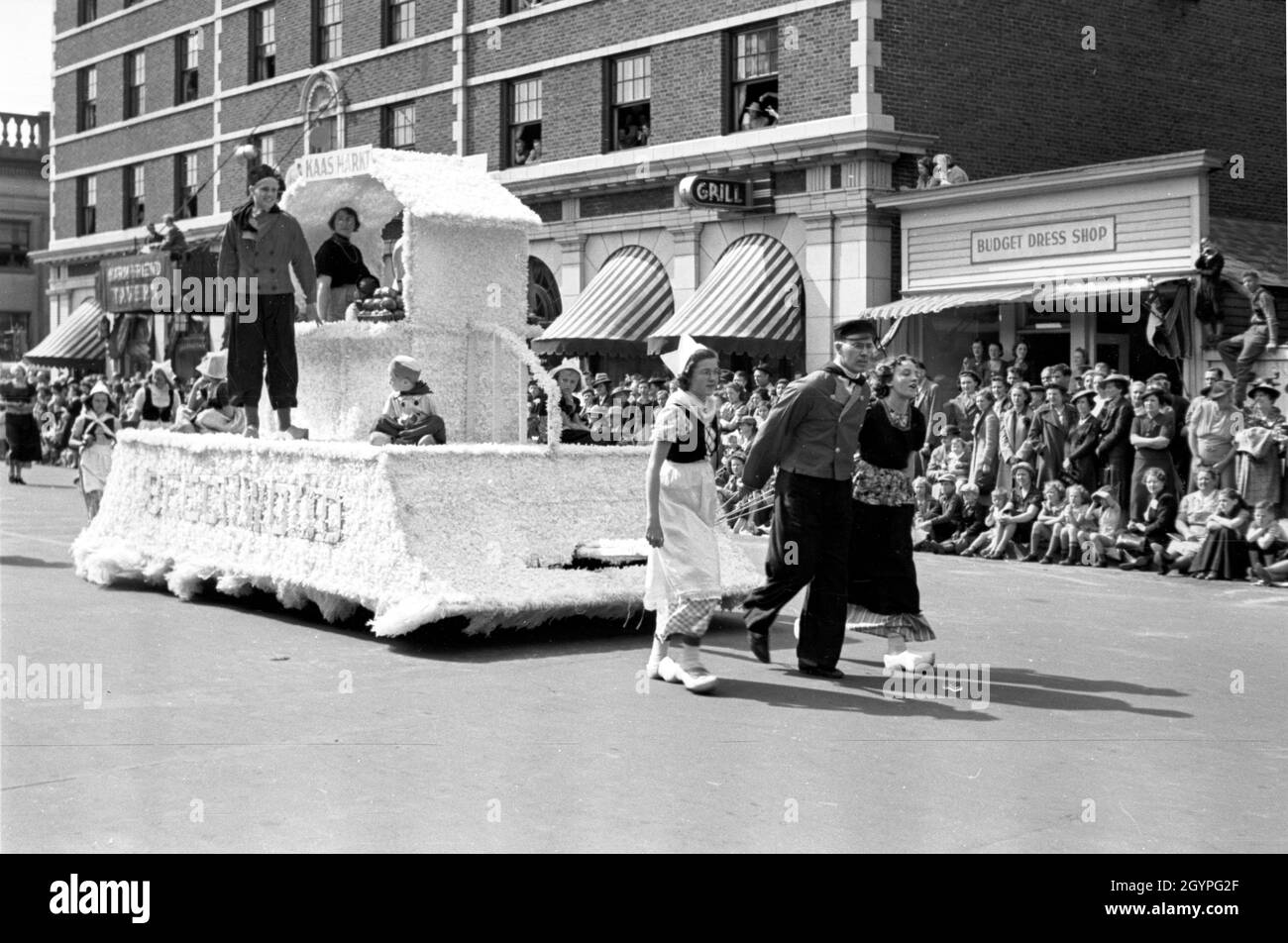 The Holland Michigan Tulip Parade, 1939 Foto de stock