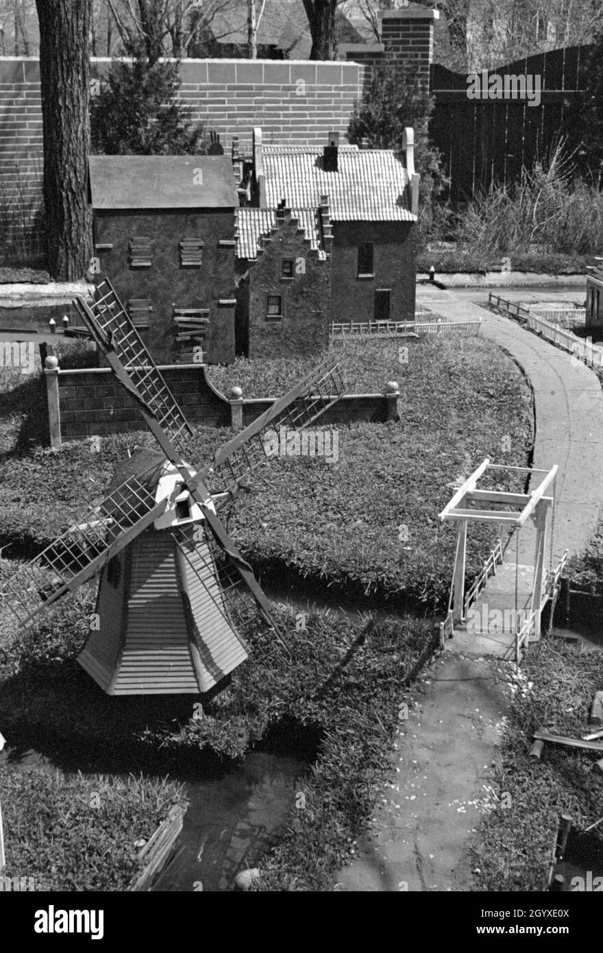 Aldea holandesa de Nelis, 1946, modelo a escala de una aldea holandesa Foto de stock