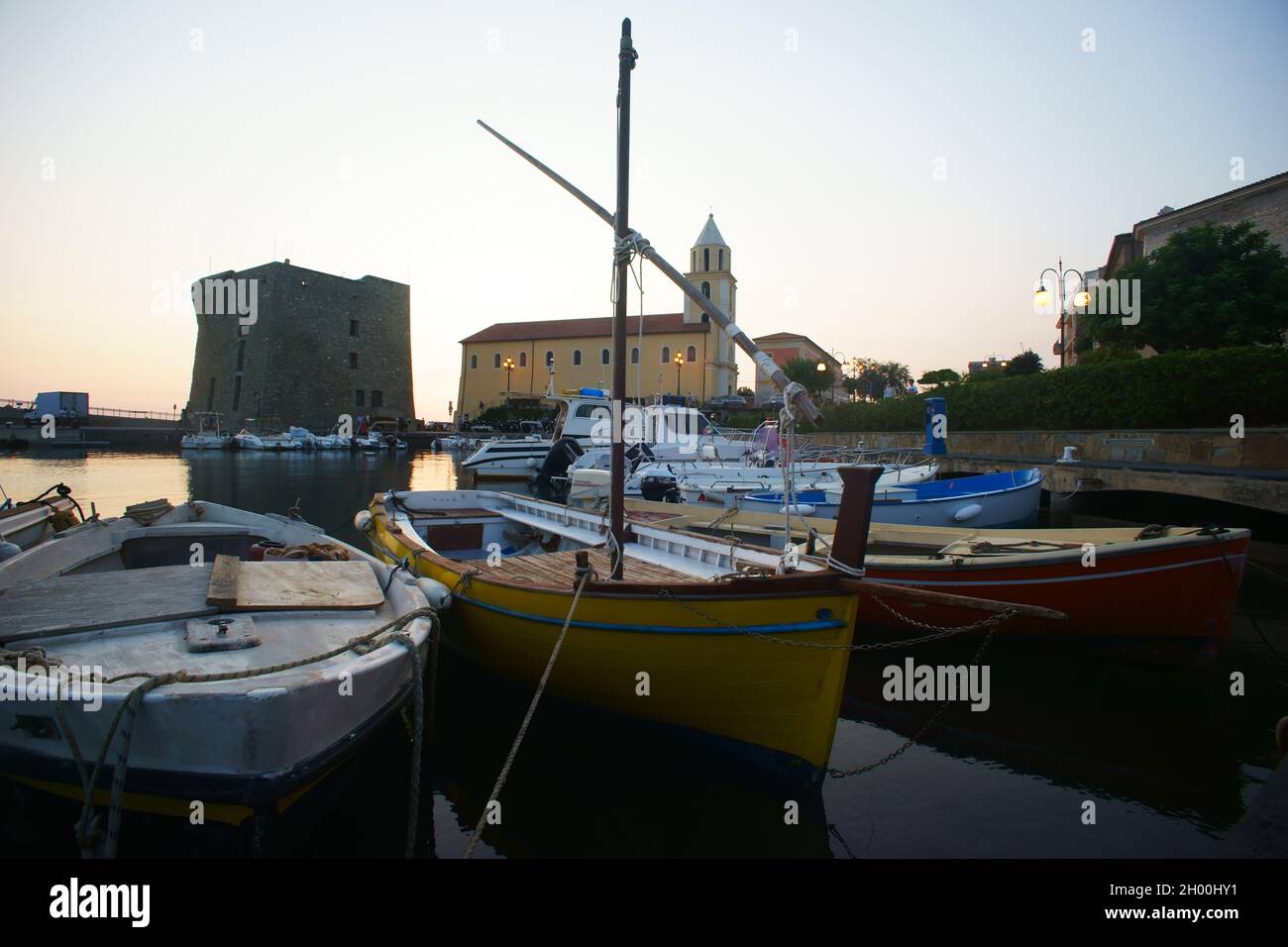 Puerto de Acciaroli, Parque Nacional de Cilento. Salerno. Italia Foto de stock