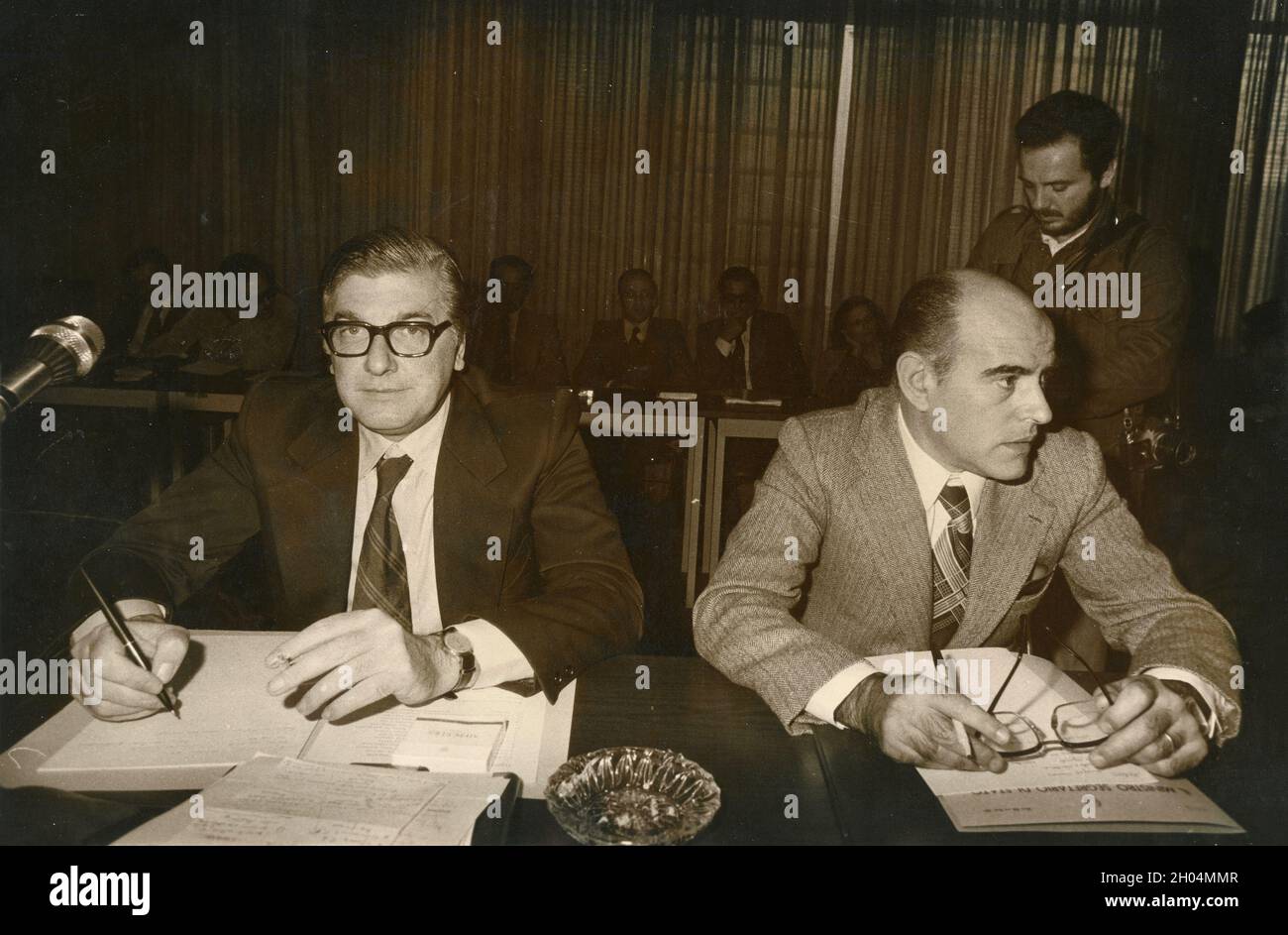 Político italiano y alcalde de Bolonia Guido Fanti, 1970s Foto de stock