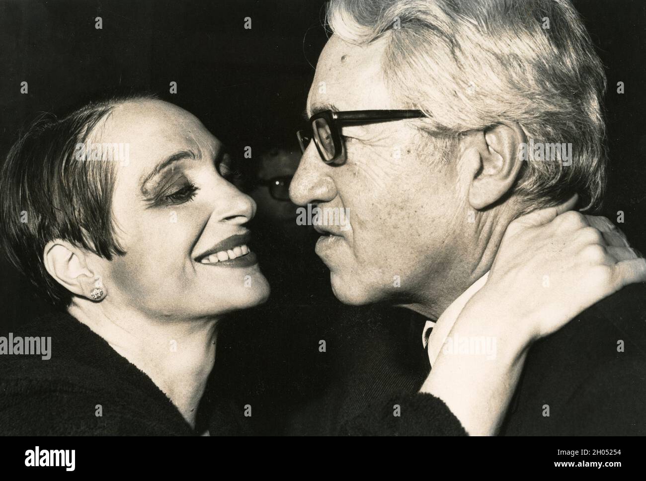 Adriana Asti y el dramaturgo Giuseppe Patroni Griffi, 1980s Foto de stock