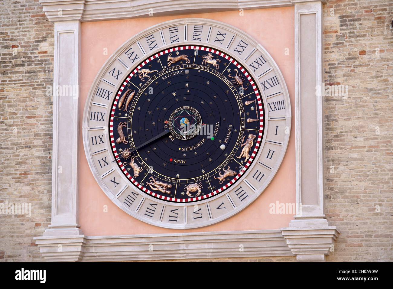 Reloj Planetario Hermanos Ranieri XVI, Macerata, Marche, Italia, Europa  Fotografía de stock - Alamy