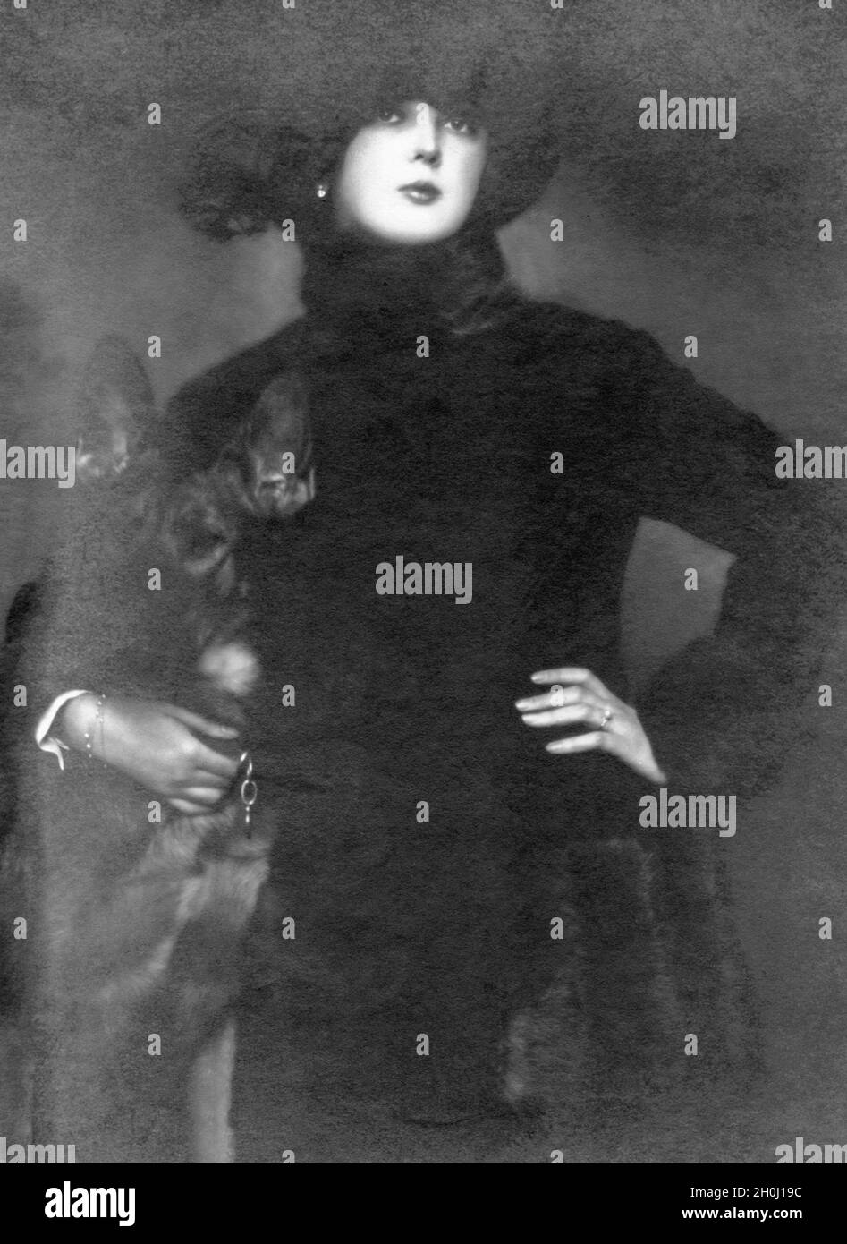 Retrato de una mujer desde 1921. [traducción automática] Foto de stock