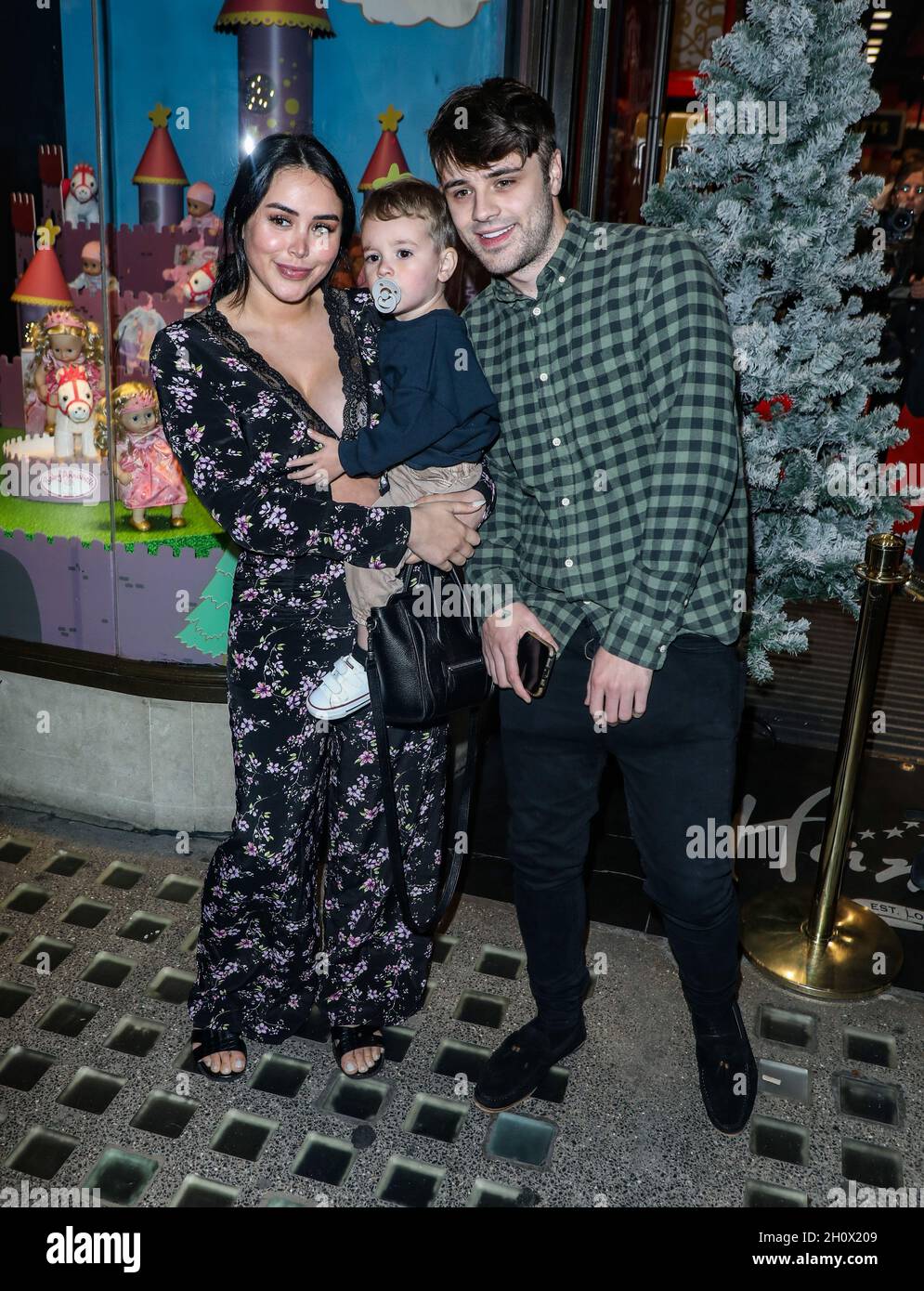 Londres Reino Unido. 14th Oct 2021. Marnie Simpson izquierda y