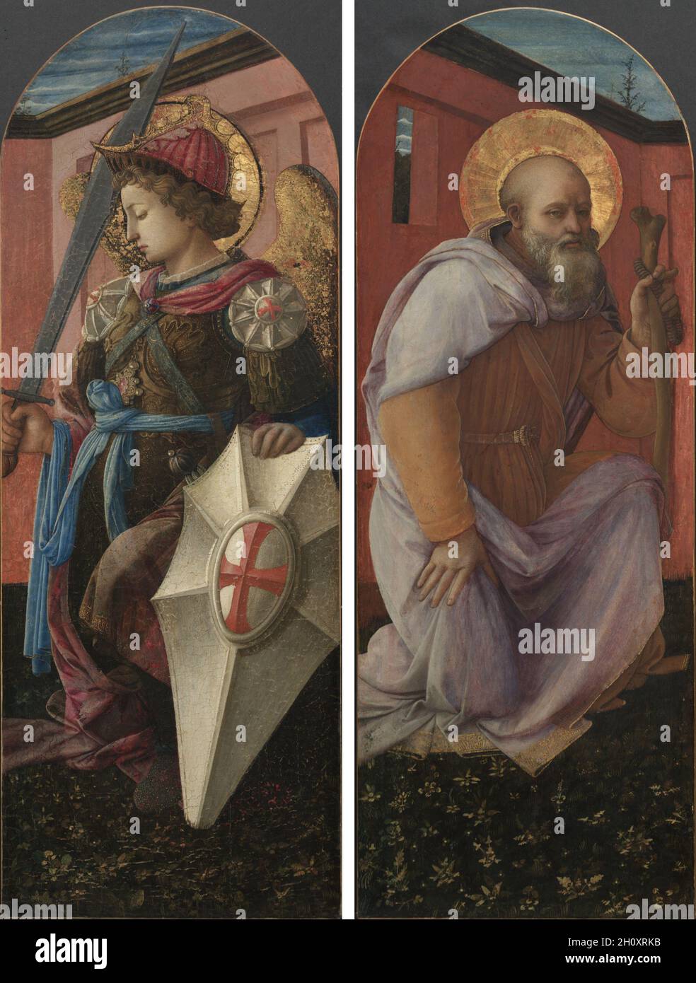 Par de paneles de un tríptico: El Arcángel Miguel y San Antonio Abbot, 1458. Filippo Lippi (italiano, c. 1406-1469). Temperatura sobre panel de madera; enmarcado: 94 x 40 x 6,5 cm (37 x 15 3/4 x 2 9/16 pulg.); sin enmarcar: 81,3 x 29,8 cm (32 x 11 3/4 pulg.). Estos paneles que representan a los Santos Anthony el Abad y Michael flanquearon originalmente una escena central de la Virgen y el Niño con los Ángeles, ahora perdidos, para formar un tríptico. Giovanni di Cosimo de Medici de Florencia encargó el conjunto en 1457 como regalo a Alfonso V de Aragón. FRA Filippo Lippi, un fraile carmelita y uno de los grandes maestros de Renaissanc temprano Foto de stock