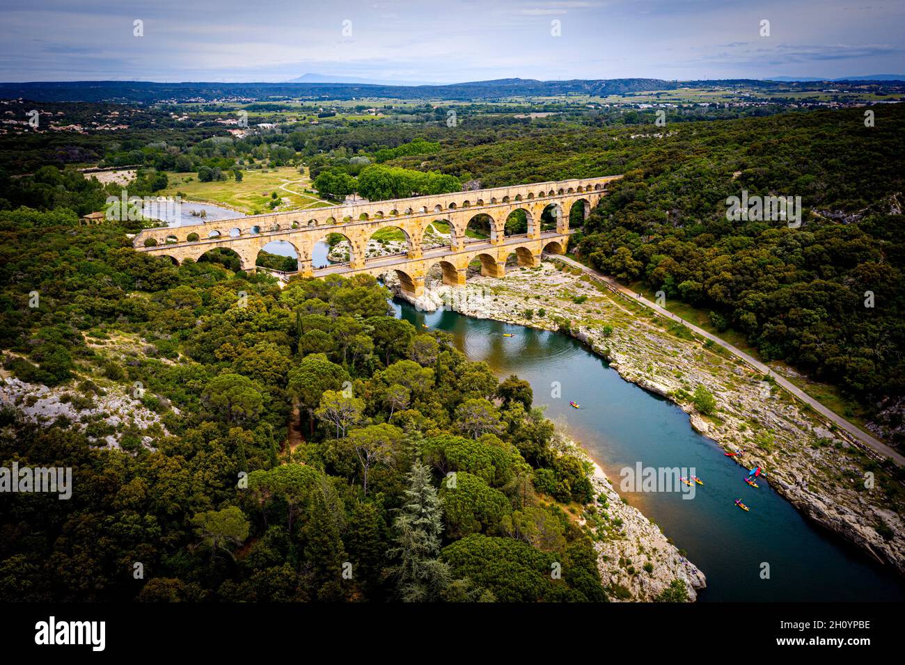 Acueducto romano, Pont-du-Gard, Languedoc-Roussillon Francia, Vista aérea Foto de stock