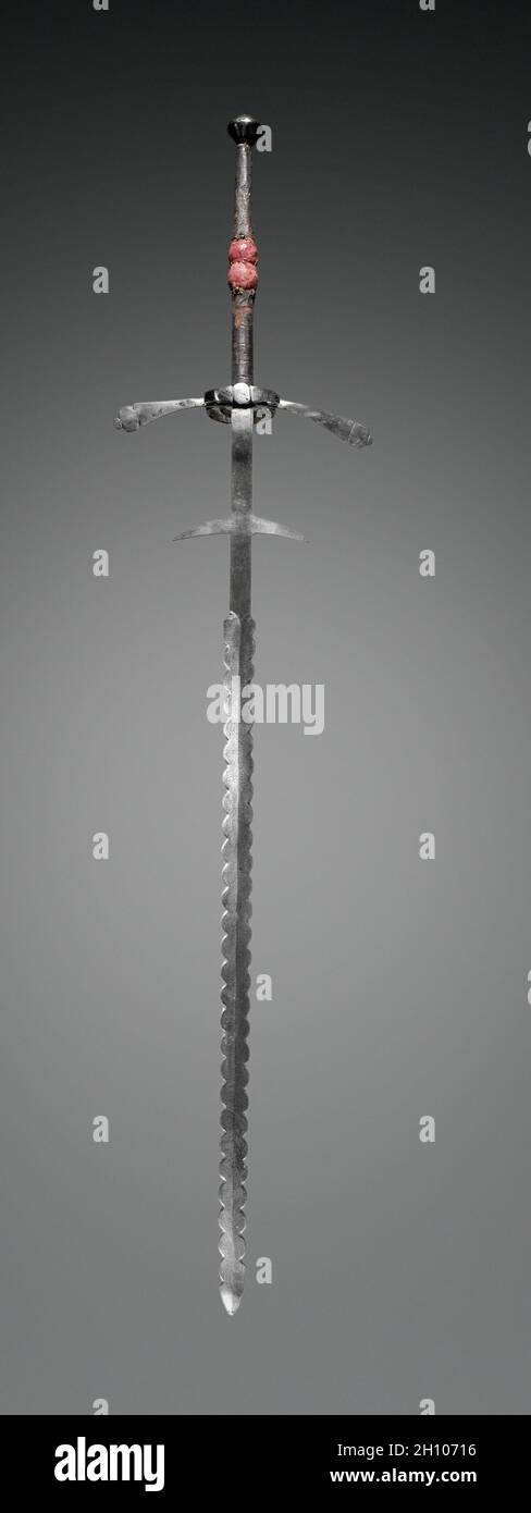 Espada De Dos Manos 1550 1600 Alemania Segunda Mitad Del Siglo 16th Acero Agarre De Cuero Y Madera Medio Recubierto De Tela Total 191 5 Cm 75 3 8 Pulg Hoja 144 8 Cm 57 Pulg
